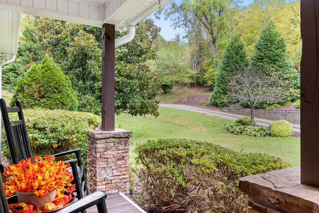 Hayesville, North Carolina, 28904, United States, 3 Bedrooms Bedrooms, ,4 BathroomsBathrooms,Residential,For Sale,1974136