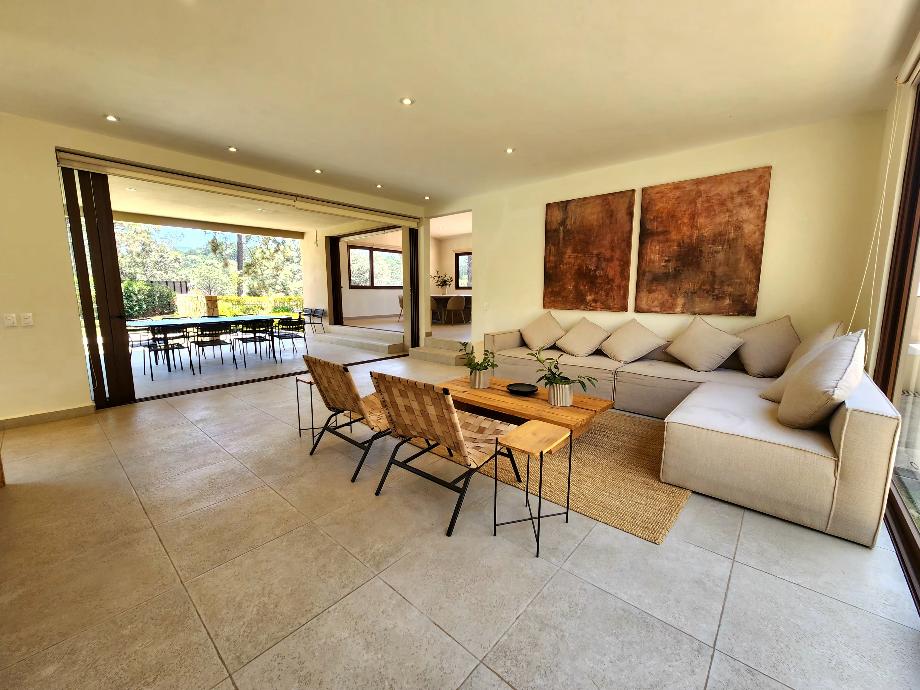 Valle de Bravo, Estado de México, 51200, Mexico, 4 Bedrooms Bedrooms, ,5 BathroomsBathrooms,Residential,For Sale,1917962