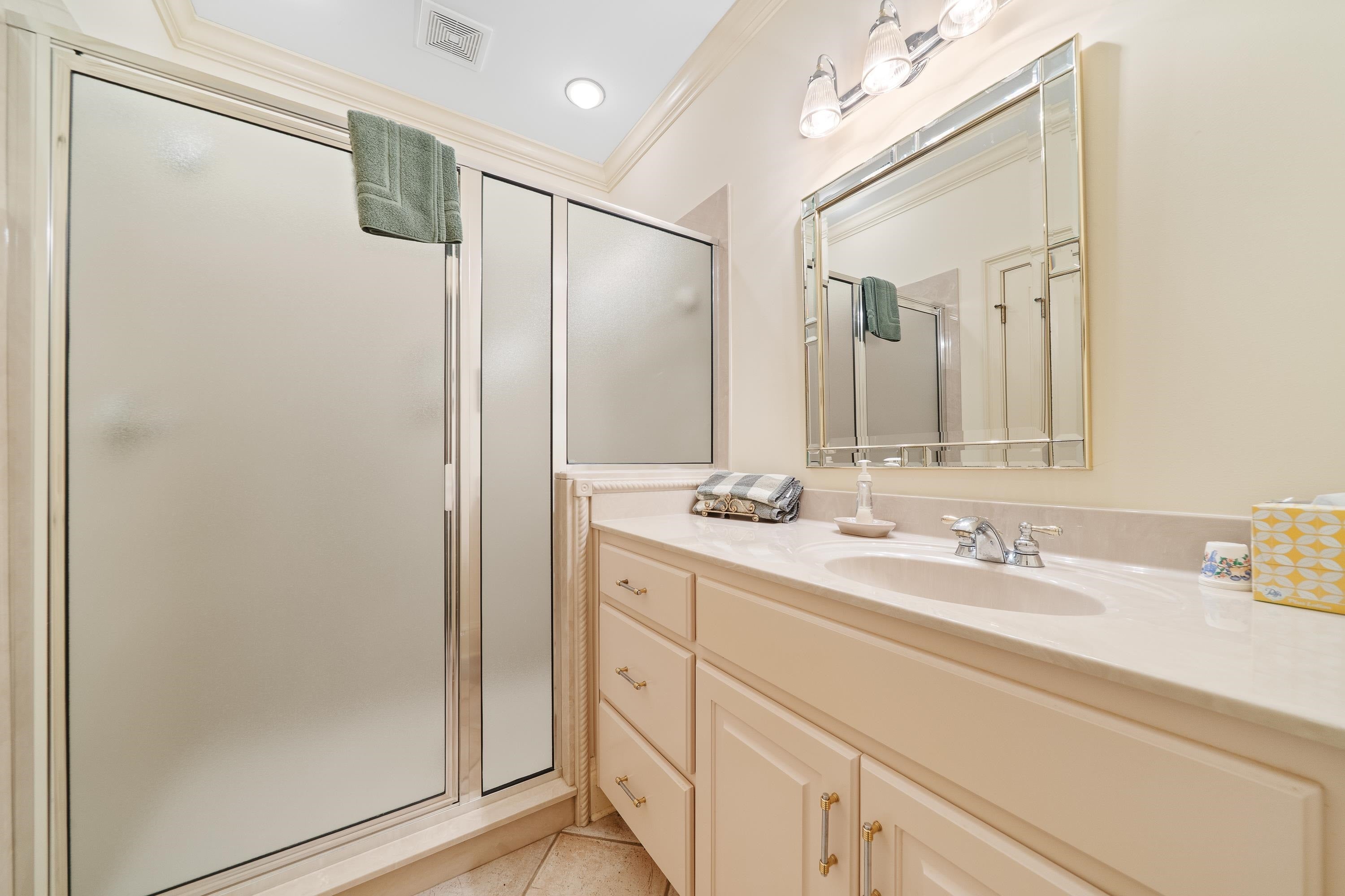 Greensboro, Georgia, 30642, United States, 7 Bedrooms Bedrooms, ,8 BathroomsBathrooms,Residential,For Sale,1984932