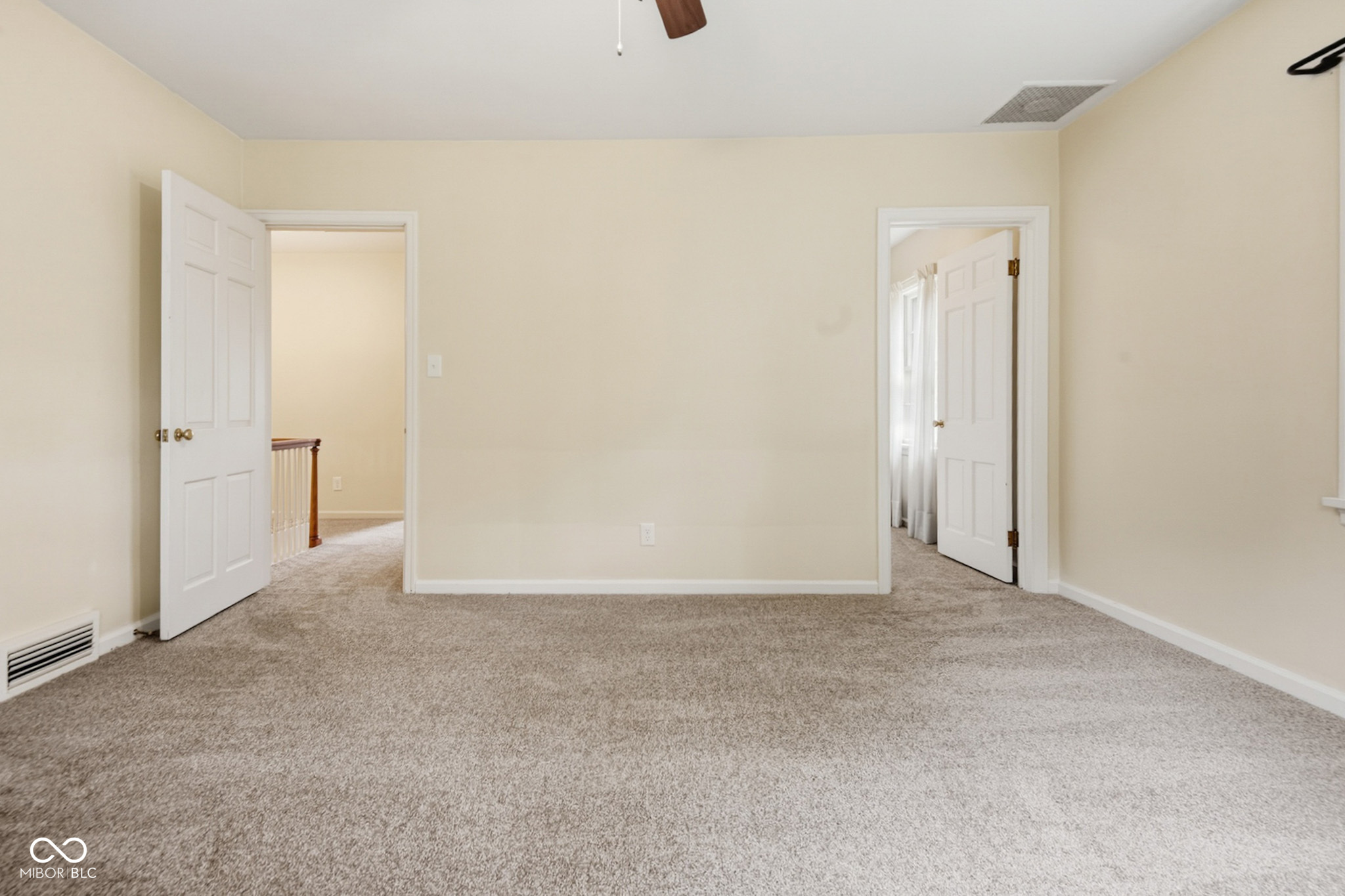 Columbus, Indiana, 47201, United States, 4 Bedrooms Bedrooms, ,3 BathroomsBathrooms,Residential,For Sale,1979631