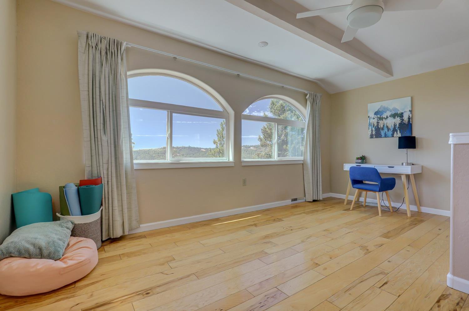 Grass Valley, California, 95945, United States, 3 Bedrooms Bedrooms, ,2 BathroomsBathrooms,Residential,For Sale,1917189