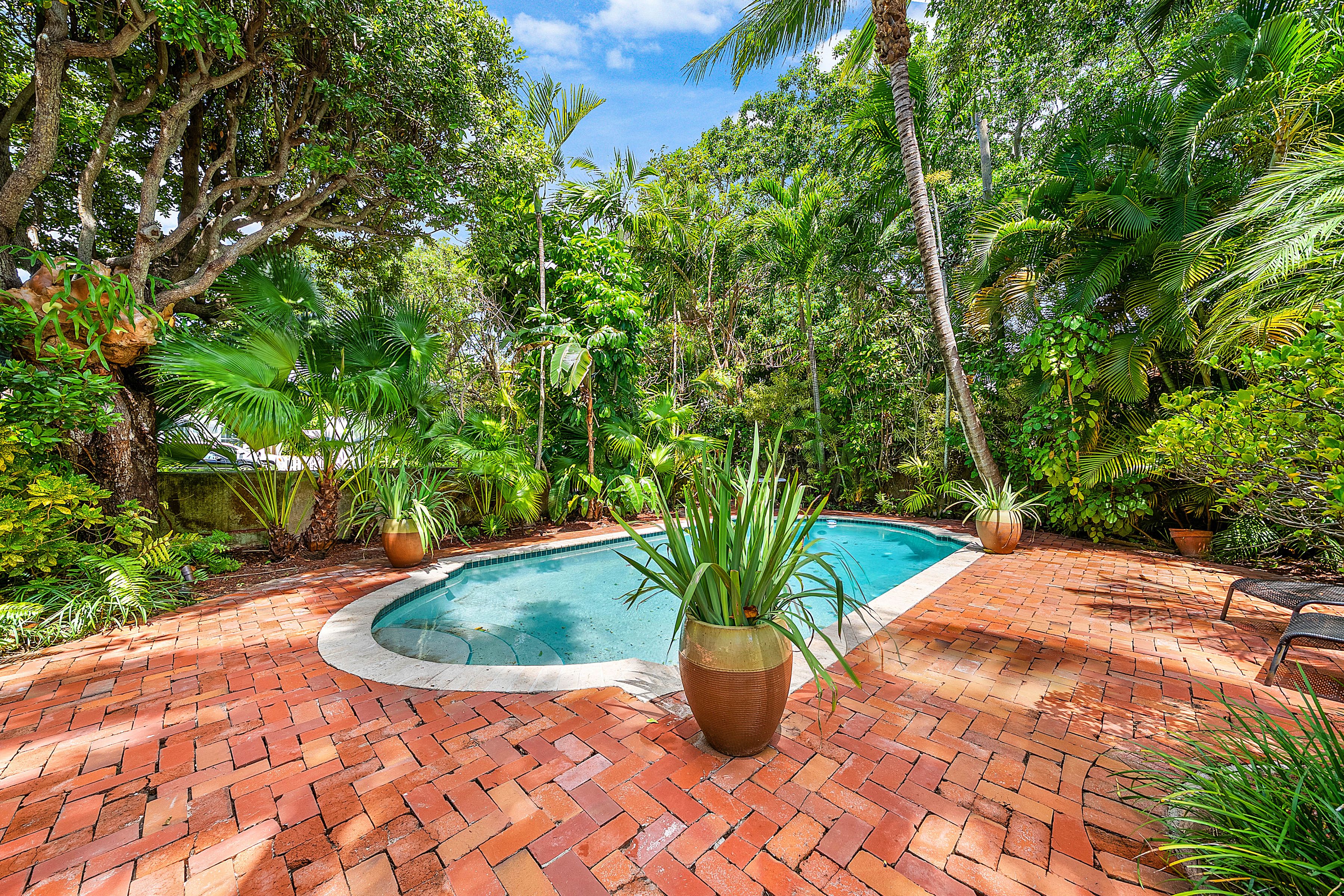  255 Cordova Road - 物件實景