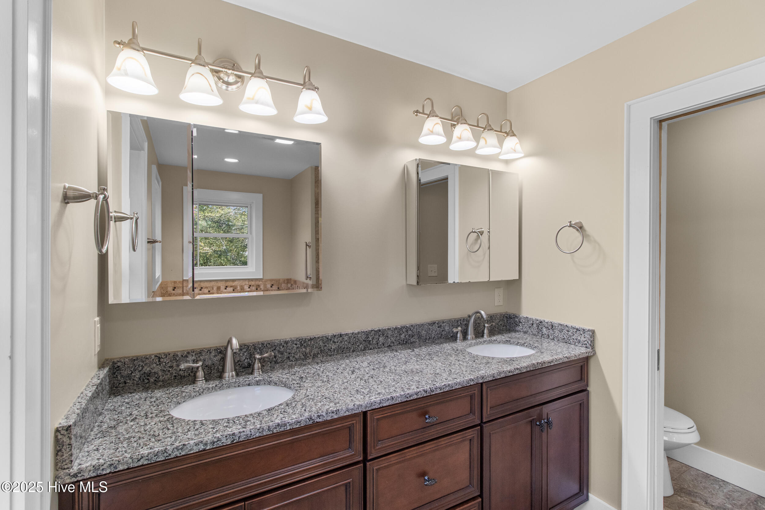 Wilmington, North Carolina, 28411, United States, 3 Bedrooms Bedrooms, ,3 BathroomsBathrooms,Residential,For Sale,1877023