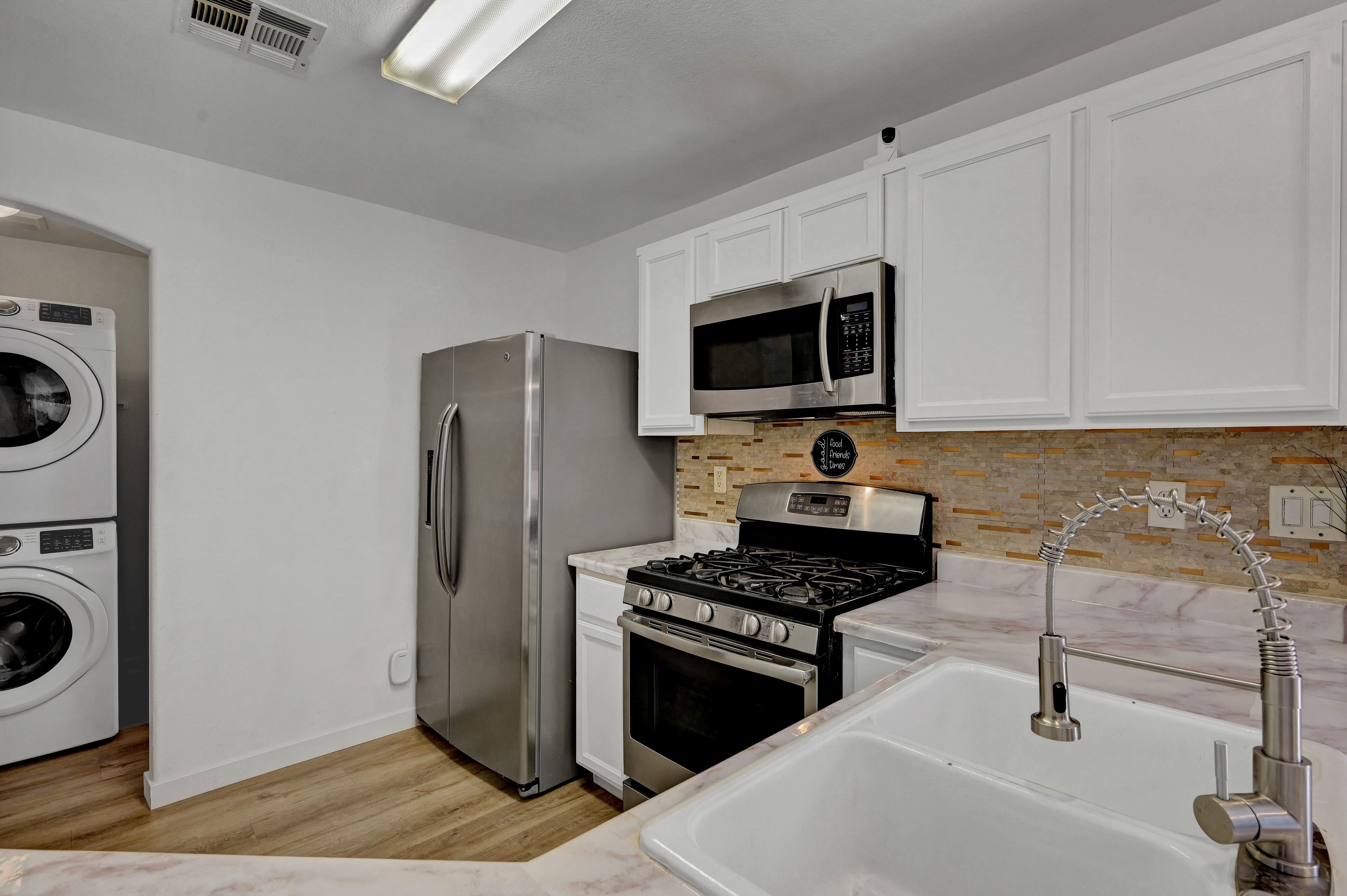  Charming Move-In Ready Home in the Heart of Silverado Ranch - 物件實景