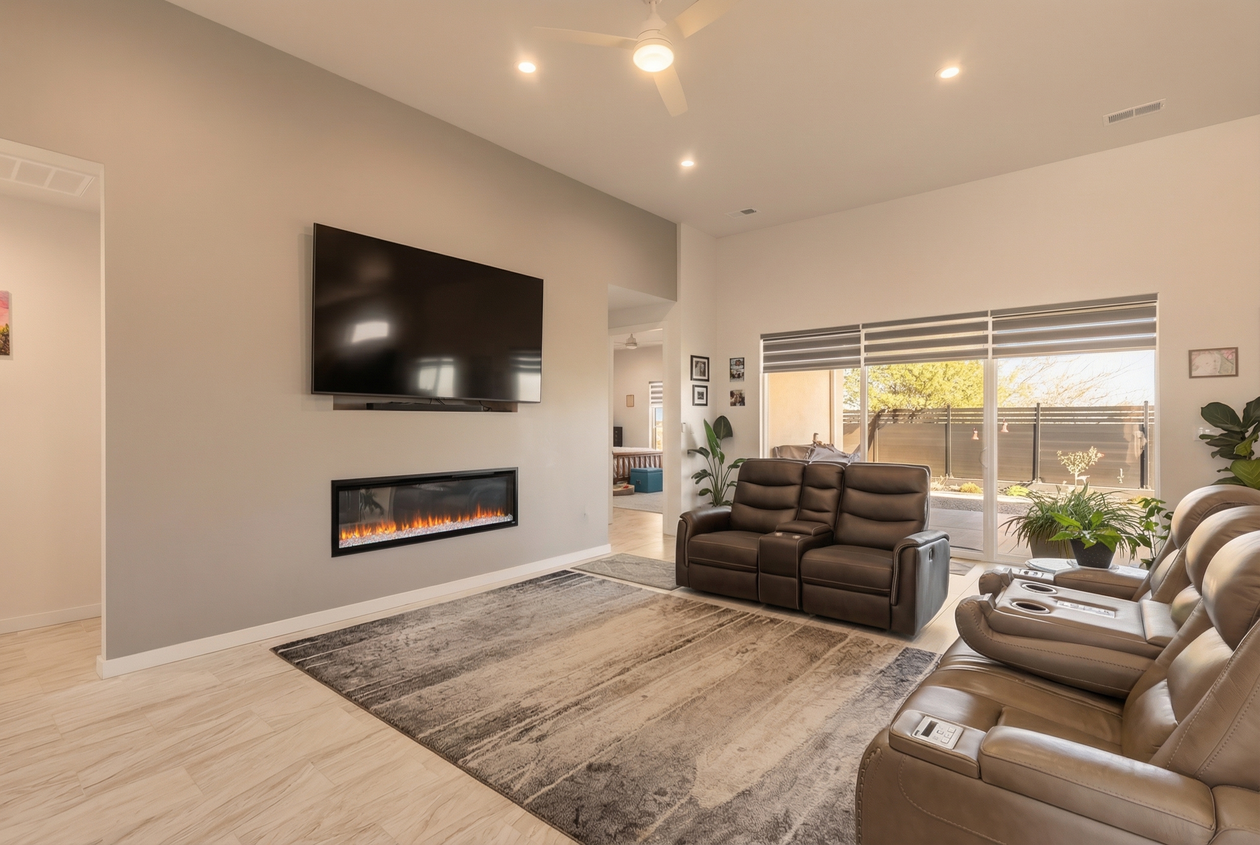 Los Lunas, New Mexico, 87031, United States, 4 Bedrooms Bedrooms, ,3 BathroomsBathrooms,Residential,For Sale,2005206