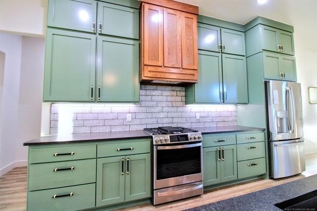 Tahlequah, Oklahoma, 74464, United States, 3 Bedrooms Bedrooms, ,3 BathroomsBathrooms,Residential,For Sale,1936966