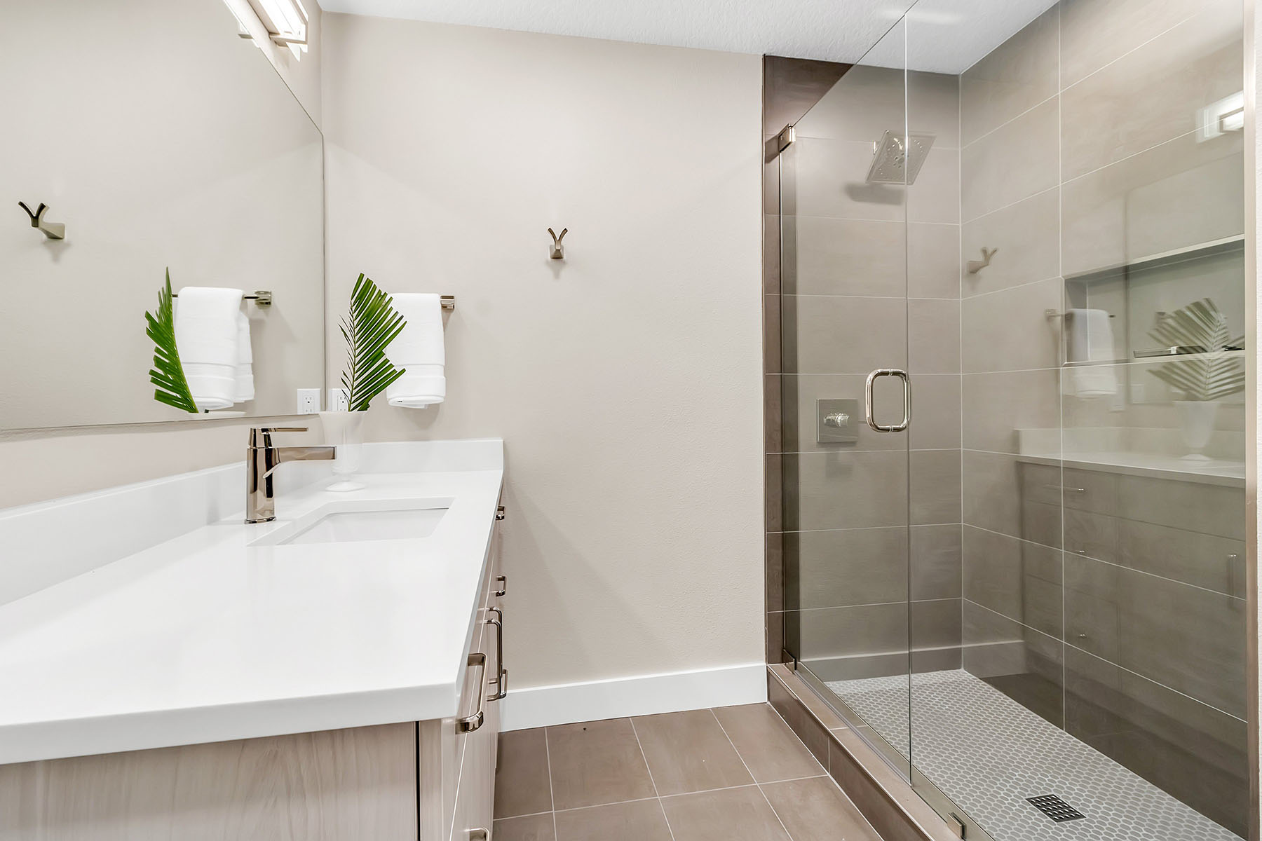  JOHNSON ESTATES - 物件實景