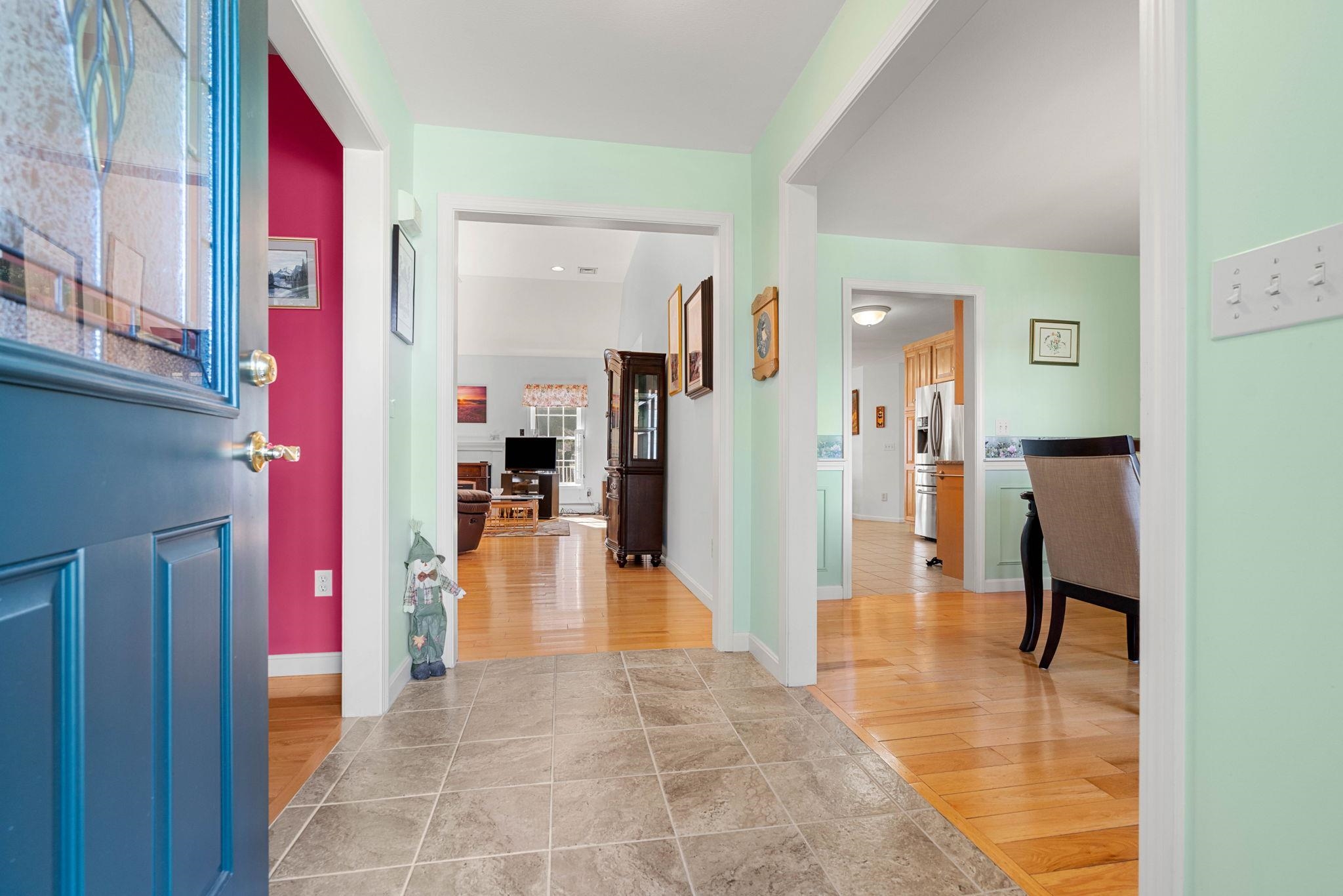 Chester, New Hampshire, 03036, United States, 3 Bedrooms Bedrooms, ,2 BathroomsBathrooms,Residential,For Sale,1926027