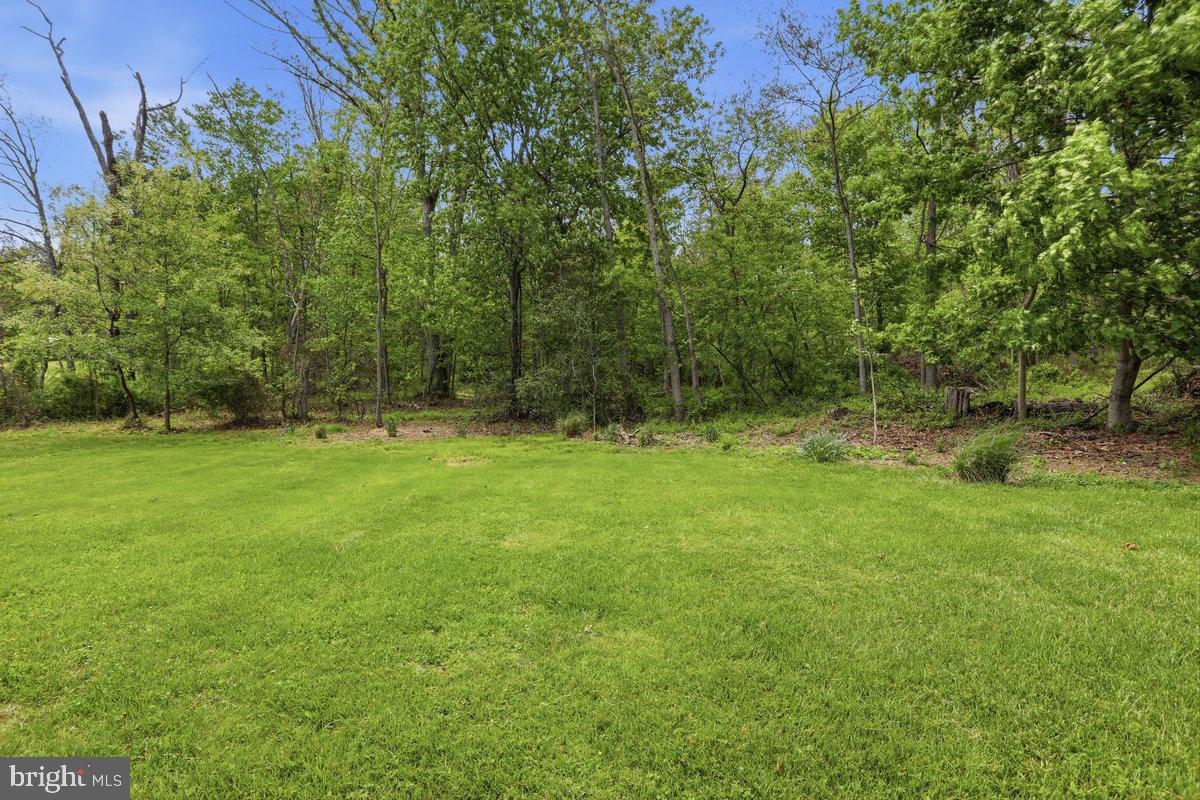 Hedgesville, West Virginia, 25427, United States, 3 Bedrooms Bedrooms, ,1 BathroomBathrooms,Residential,For Sale,2019331