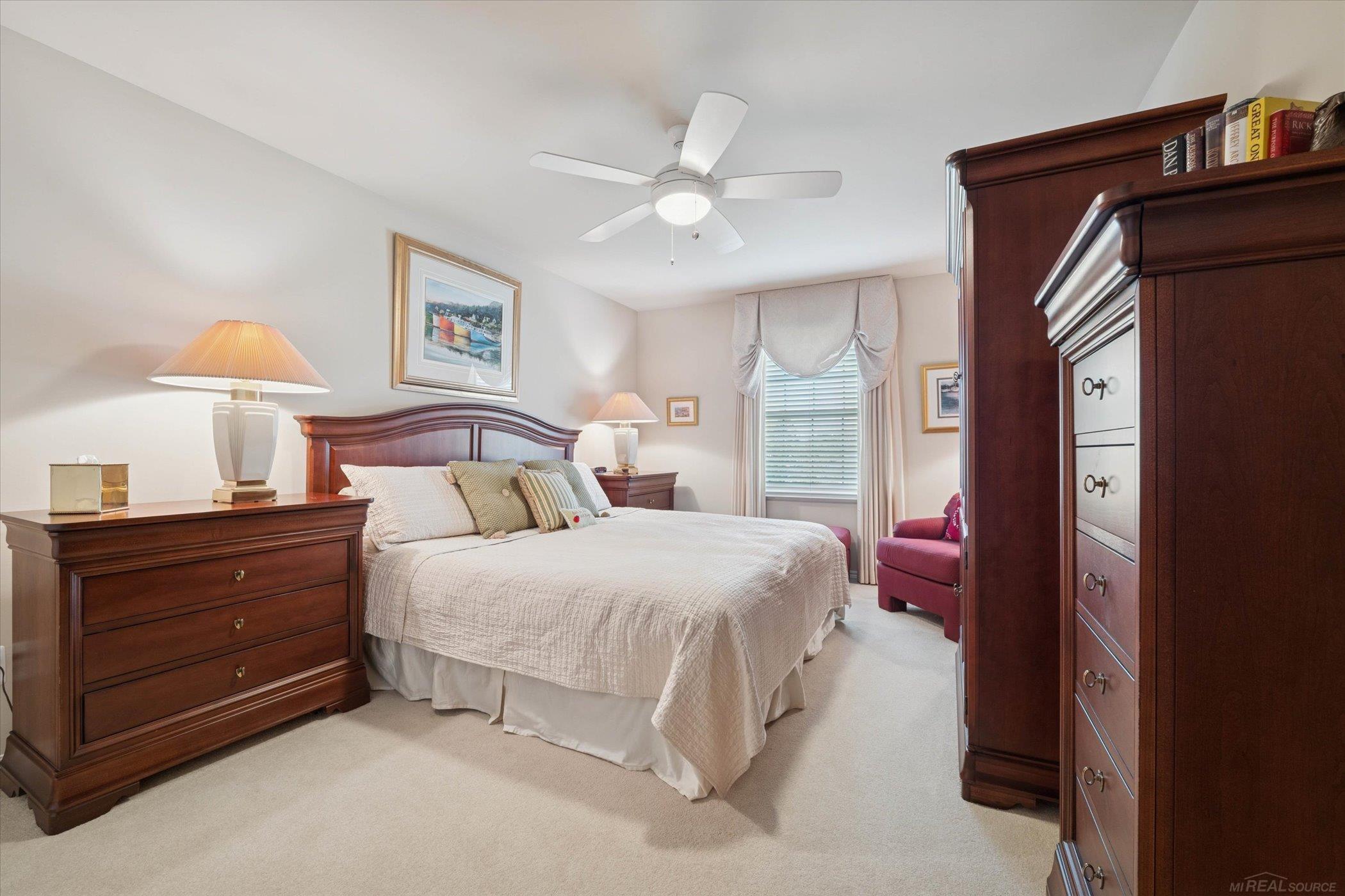 Oakland Twp, Michigan, 48306, United States, 2 Bedrooms Bedrooms, ,4 BathroomsBathrooms,Residential,For Sale,1984320