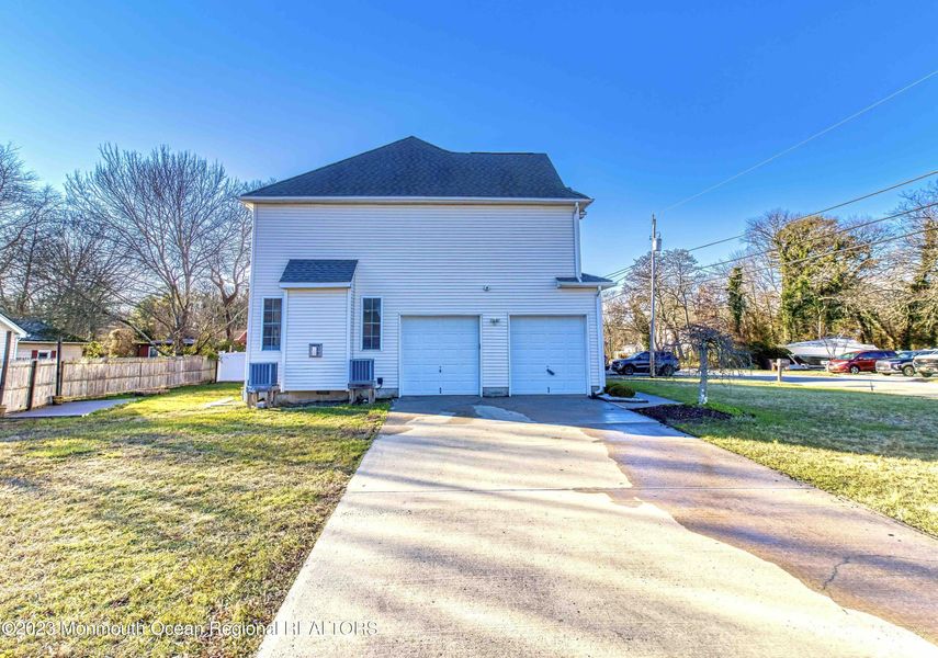Bayville, New Jersey, 08721, United States, 4 Bedrooms Bedrooms, ,3 BathroomsBathrooms,Residential,For Sale,1879854