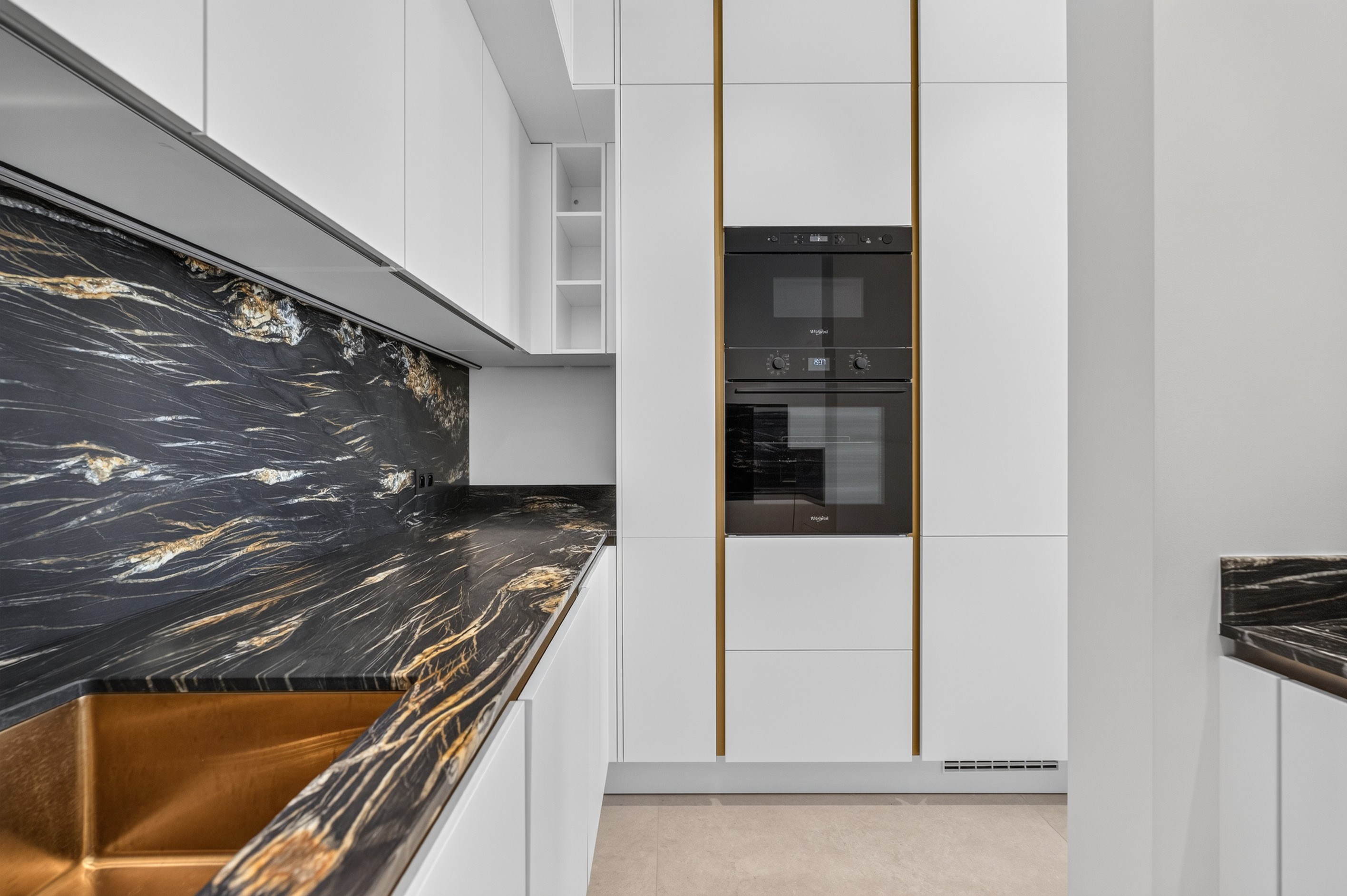  Renovated 96 sqm apartment with two suites near the Palais des Festivals in Can… - 物件實景