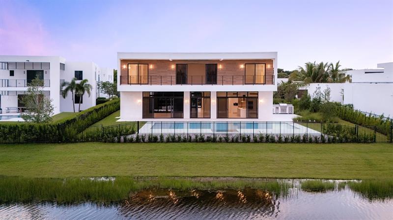 Weston, Florida, 33326, United States, 5 Bedrooms Bedrooms, ,10 BathroomsBathrooms,Residential,For Sale,1925286