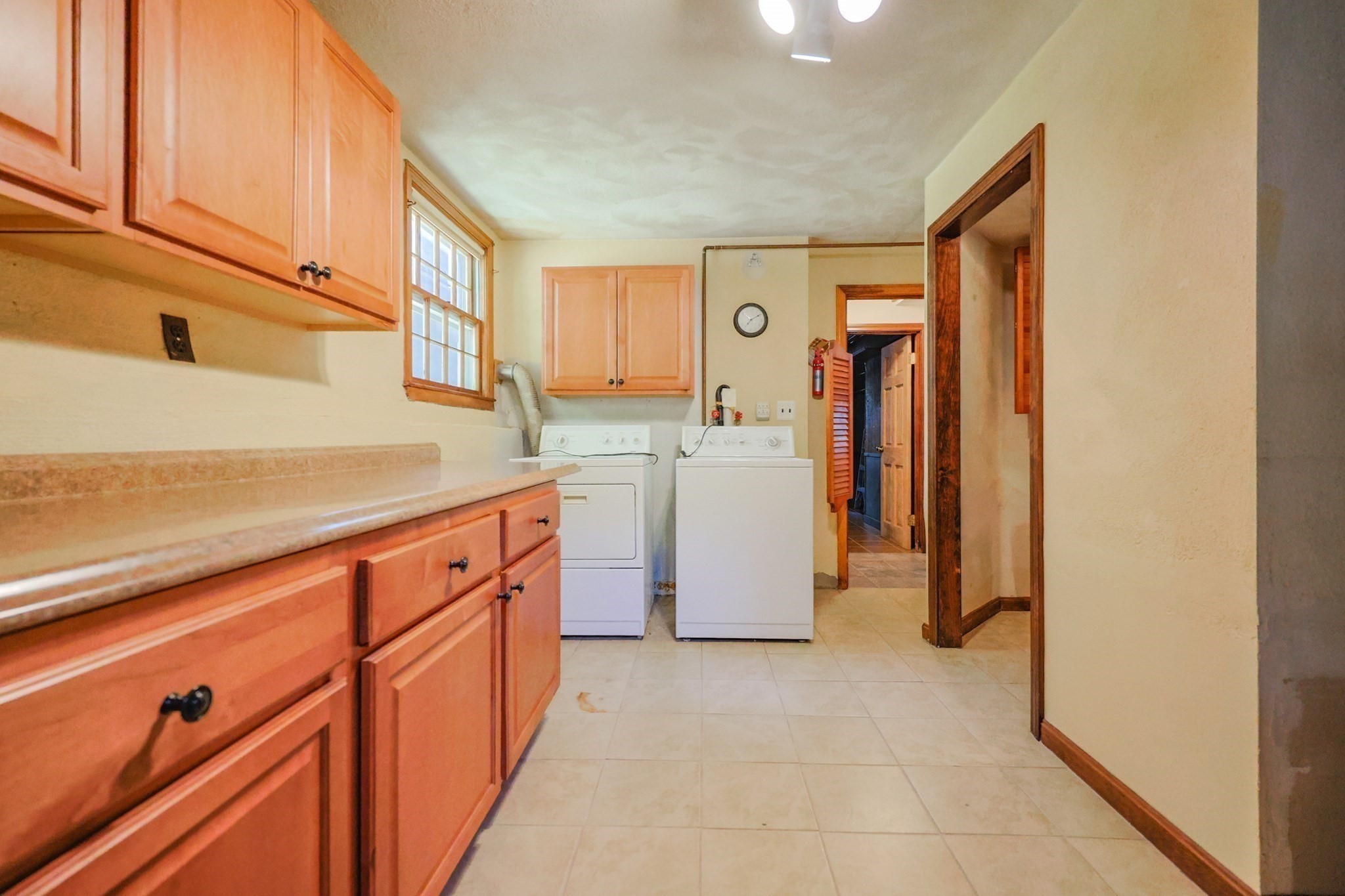 Reading, Massachusetts, 01867, United States, 3 Bedrooms Bedrooms, ,1 BathroomBathrooms,Residential,For Sale,1979486