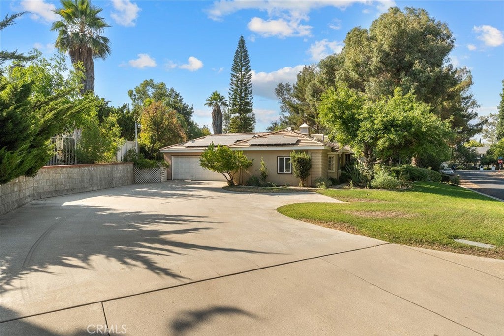Redlands, California, 92373, United States, 4 Bedrooms Bedrooms, ,4 BathroomsBathrooms,Residential,For Sale,1995131