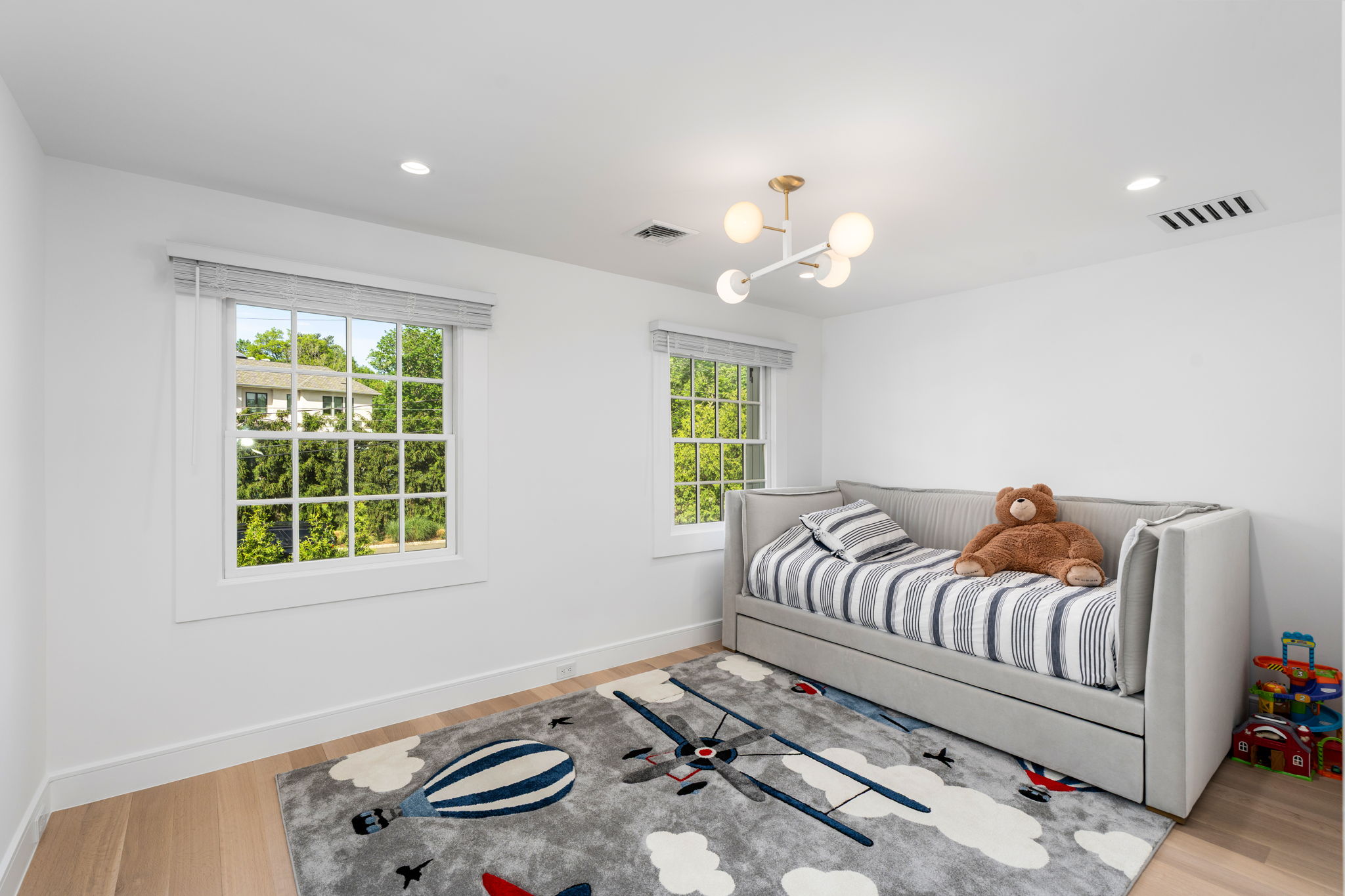  306 Hutchinson Road, Englewood, NJ, 07631 - 物件實景