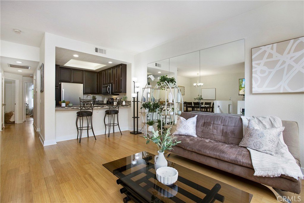 Anaheim, California, 92808, United States, 2 Bedrooms Bedrooms, ,2 BathroomsBathrooms,Residential,For Sale,1917583
