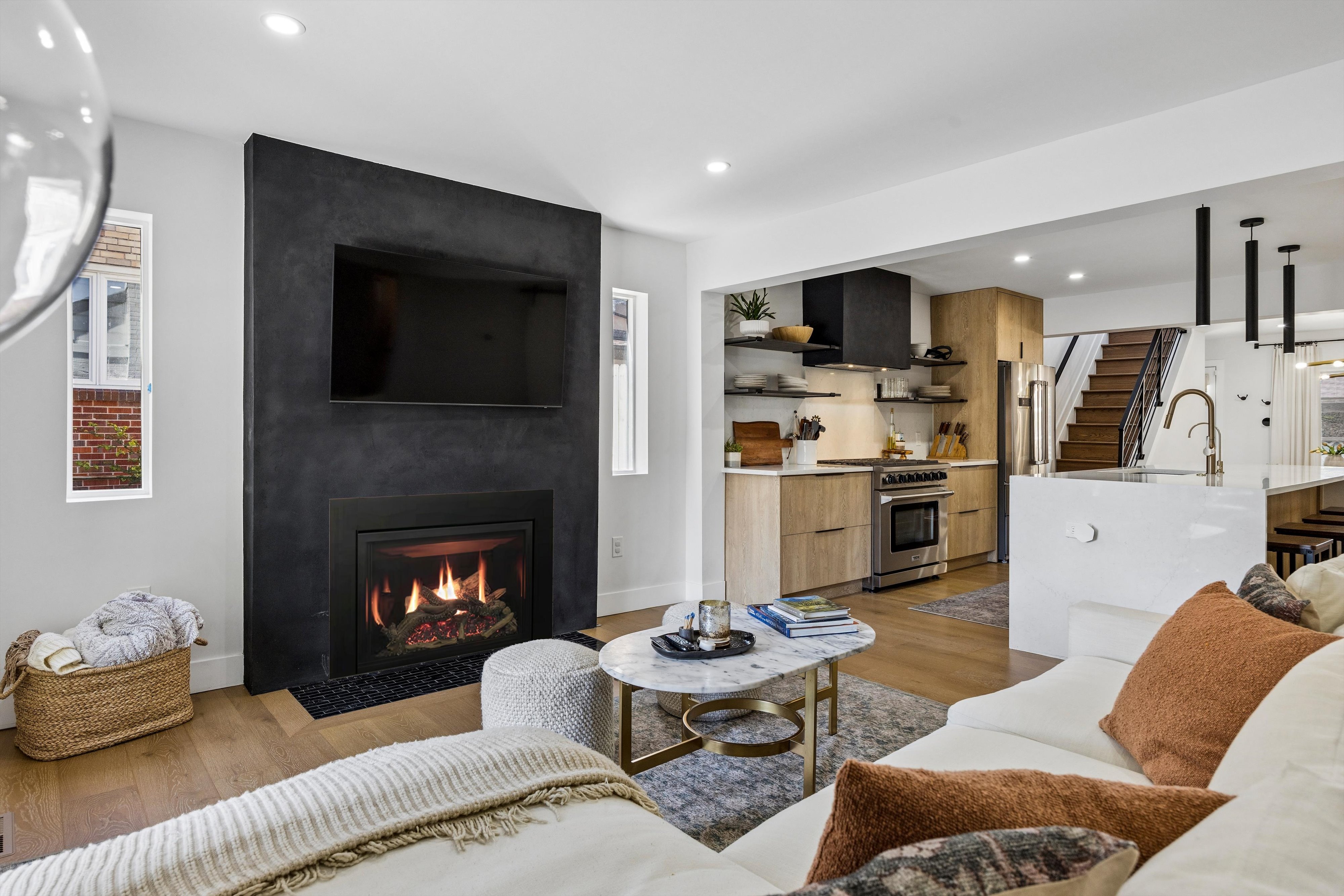  Beautifully renovated-perfect blend of modern functionality, thoughtful design - 物件實景