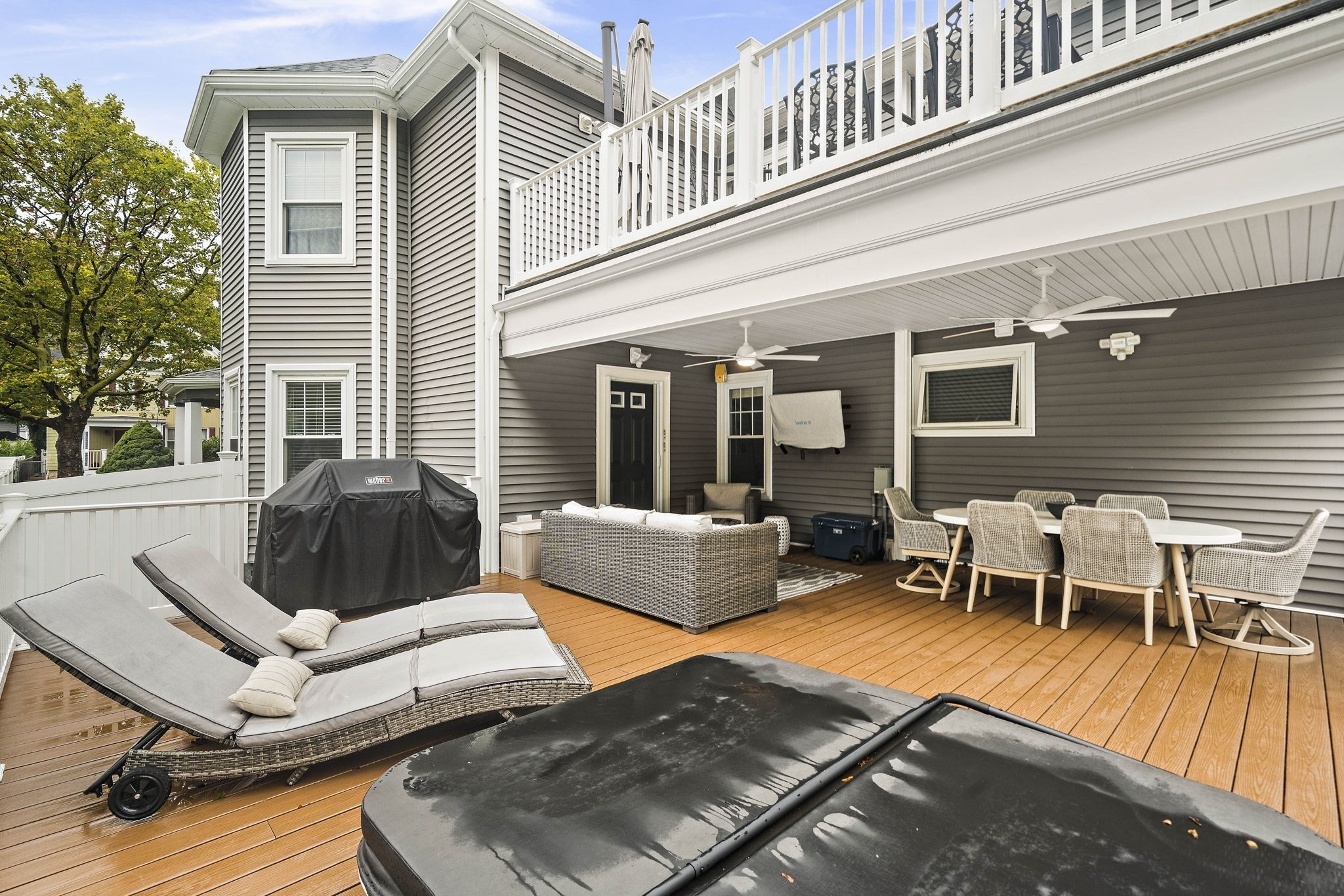 Wakefield, Massachusetts, 01880, United States, 3 Bedrooms Bedrooms, ,2 BathroomsBathrooms,Residential,For Sale,1982541