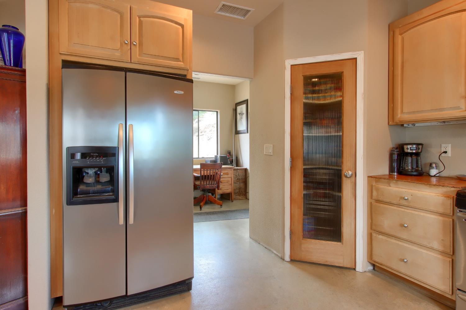 Coarsegold, California, 93614, United States, 3 Bedrooms Bedrooms, ,2 BathroomsBathrooms,Residential,For Sale,2006317