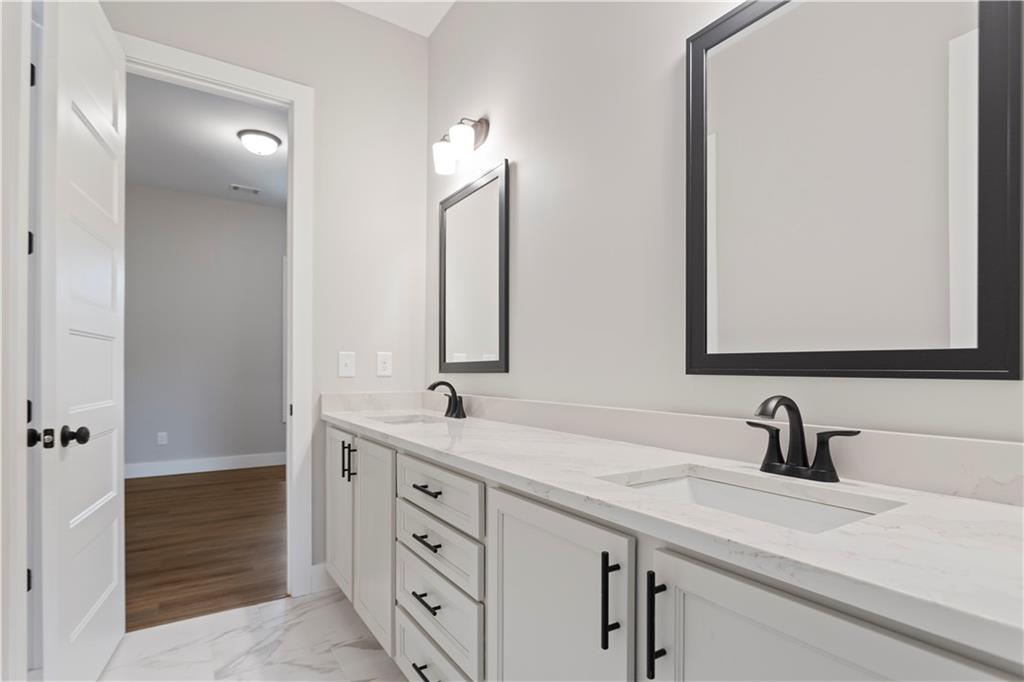 Carrollton, Georgia, 30116, United States, 4 Bedrooms Bedrooms, ,4 BathroomsBathrooms,Residential,For Sale,2001875