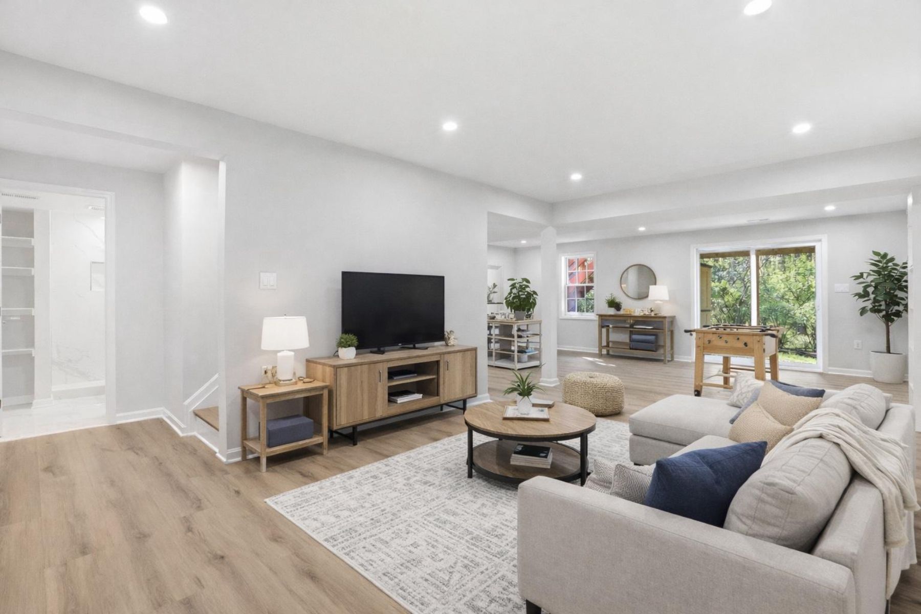  12136 Westwood Hills Drive, Herndon, VA, 20171 - 物件實景
