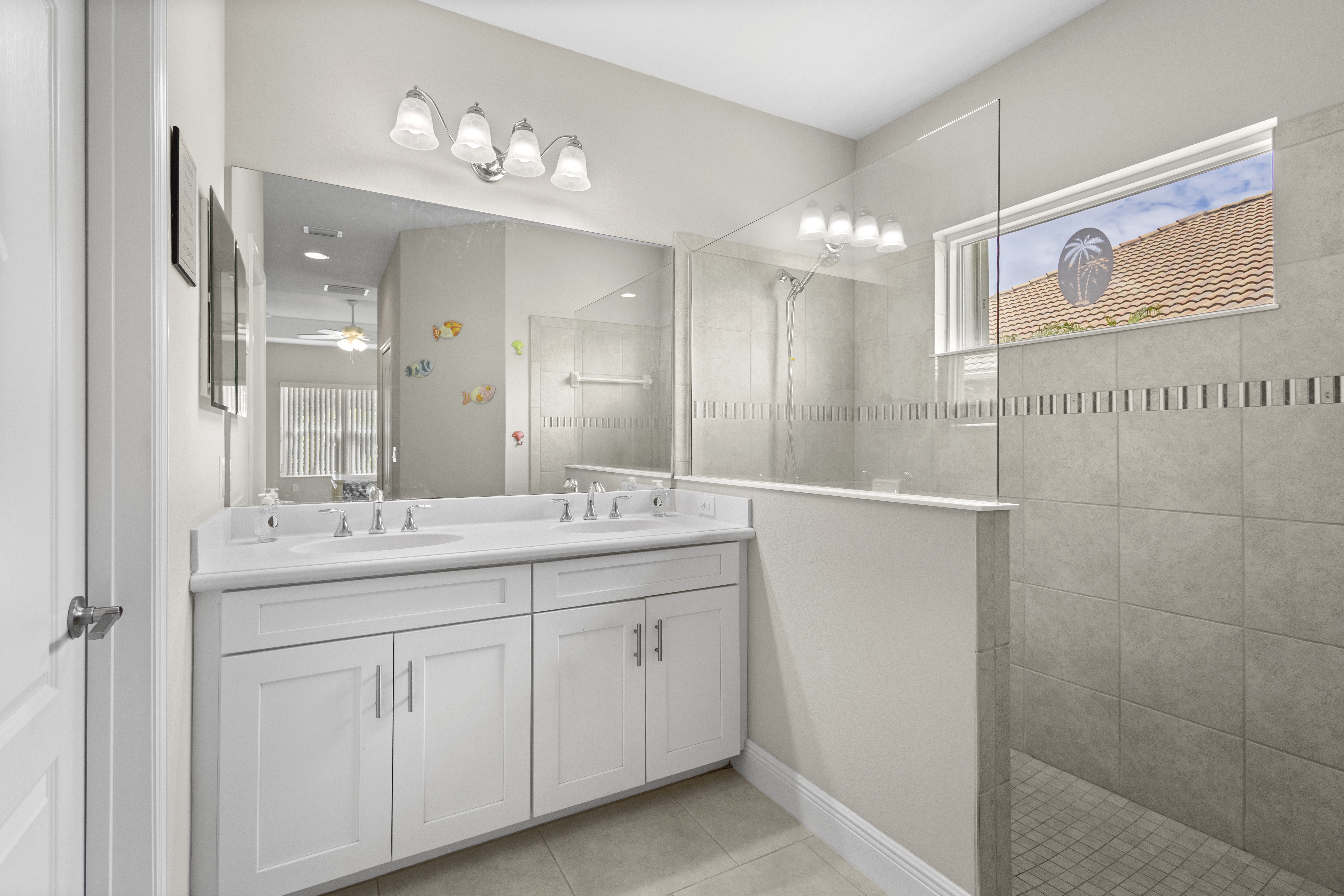 Venice, Florida, 34293, United States, 3 Bedrooms Bedrooms, ,2 BathroomsBathrooms,Residential,For Sale,1918322