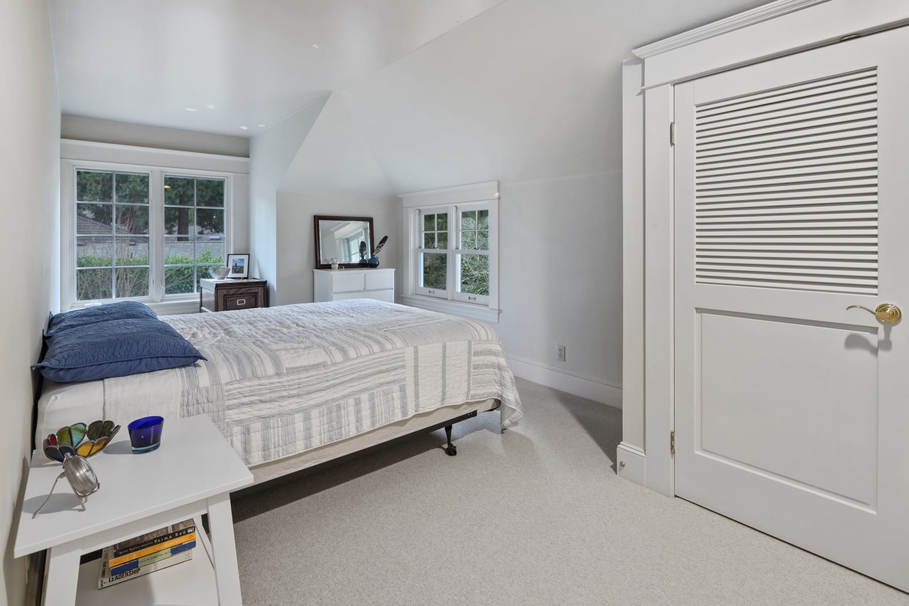  1803 S RIVERDALE RD Portland, OR 97219 - 物件實景