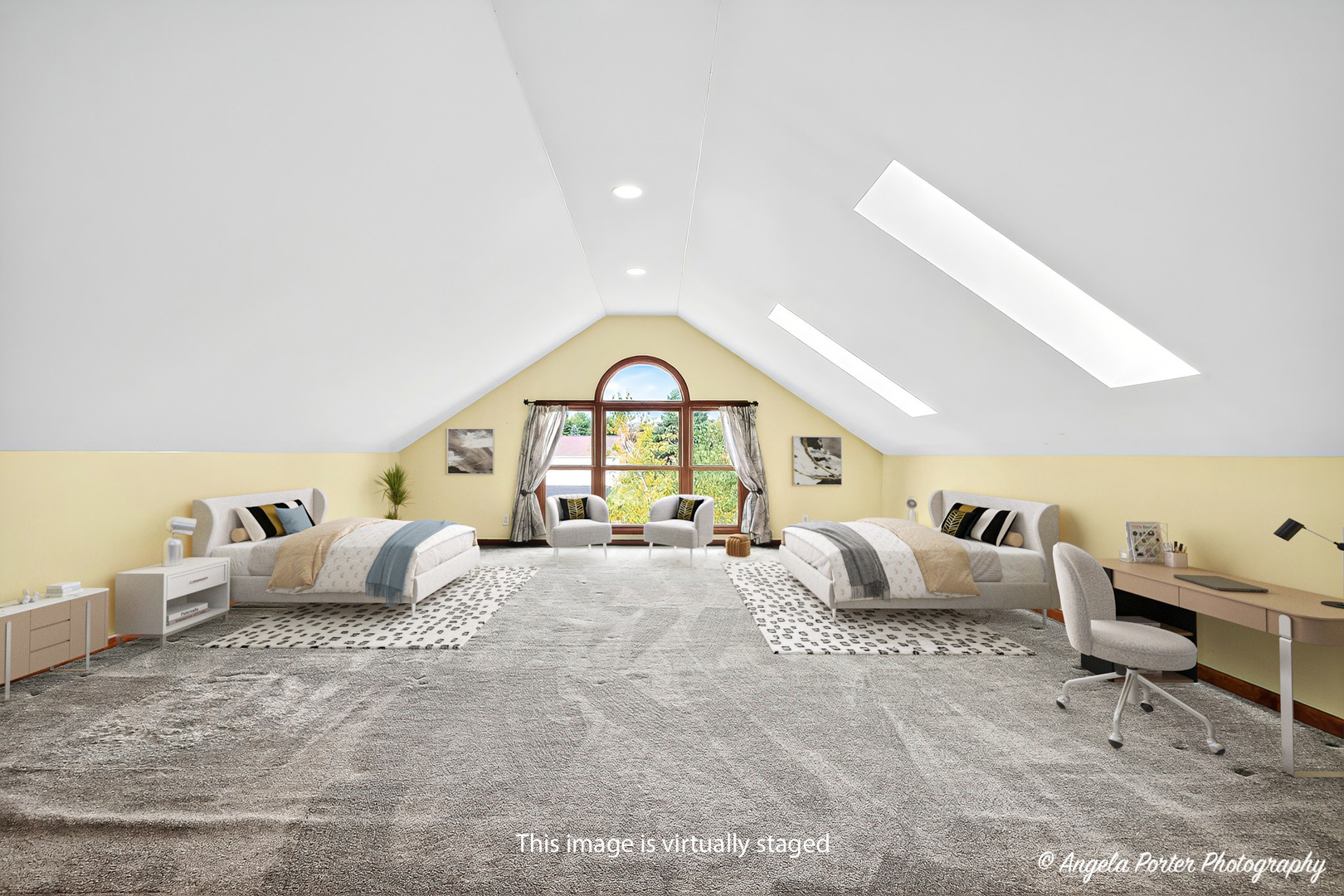 Crystal Lake, Illinois, 60012, United States, 4 Bedrooms Bedrooms, ,3 BathroomsBathrooms,Residential,For Sale,1982844