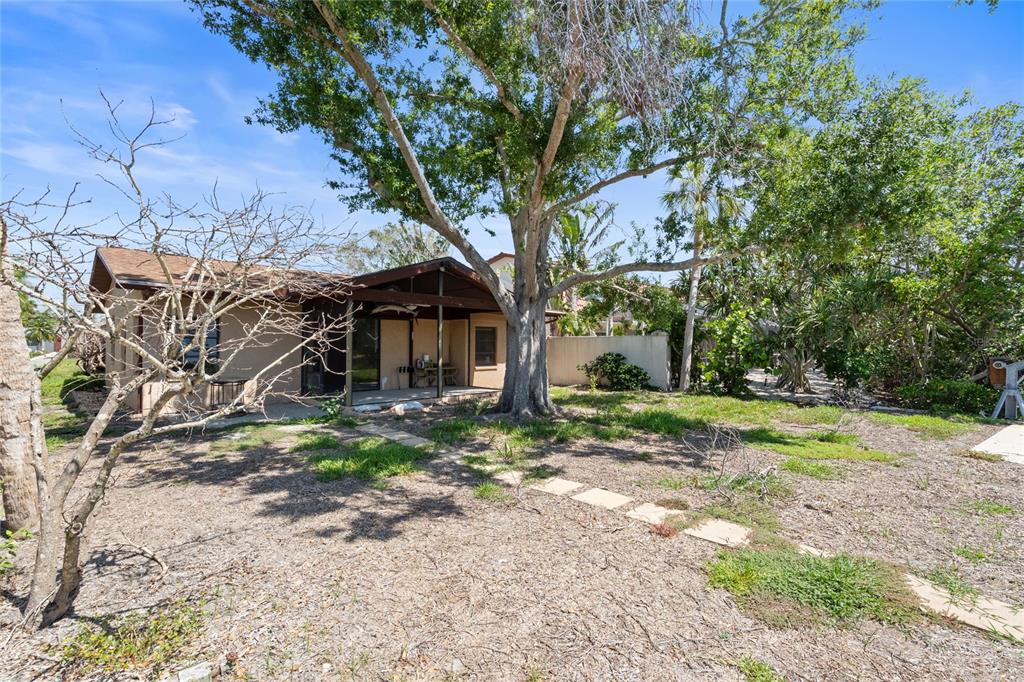 Sarasota, Florida, 34242, United States, 2 Bedrooms Bedrooms, ,2 BathroomsBathrooms,Residential,For Sale,1837643