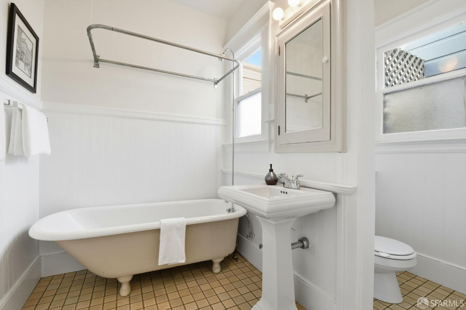 San Francisco, California, 94115, United States, 3 Bedrooms Bedrooms, ,1 BathroomBathrooms,Residential,For Sale,1992126