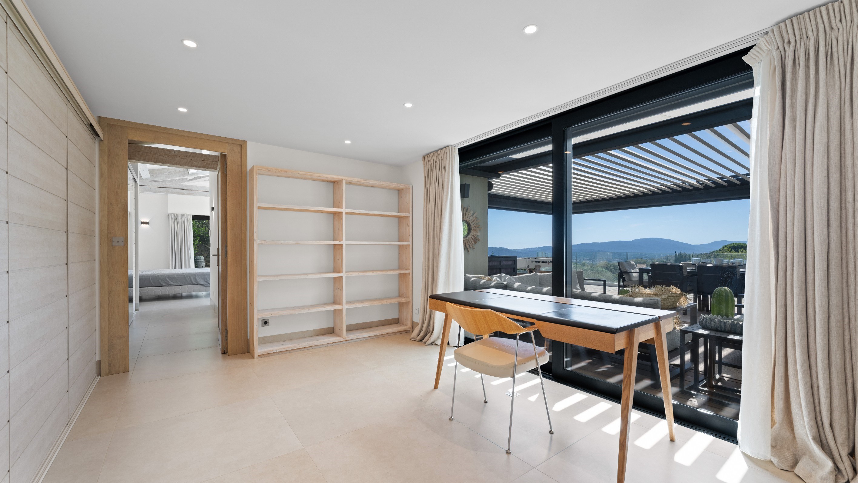  GRIMAUD – CONTEMPORARY VILLA WITH SEA VIEWS NEAR BEAUVALLON GOLF COURSE - 物件實景