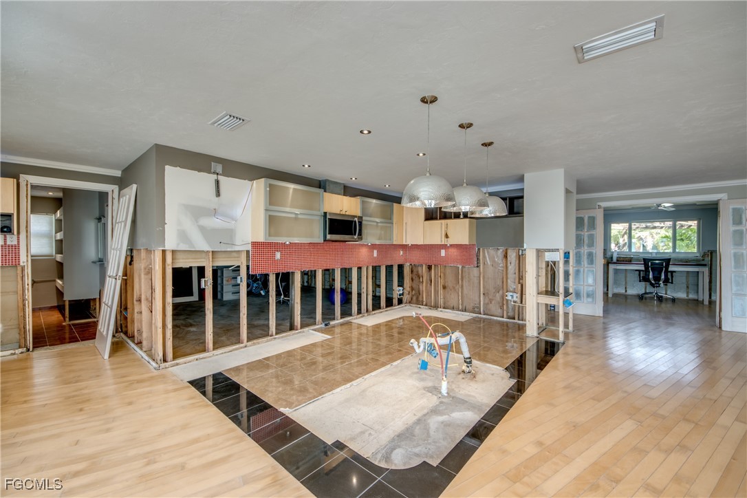 Matlacha, Florida, 33993, United States, 3 Bedrooms Bedrooms, ,2 BathroomsBathrooms,Residential,For Sale,2013578