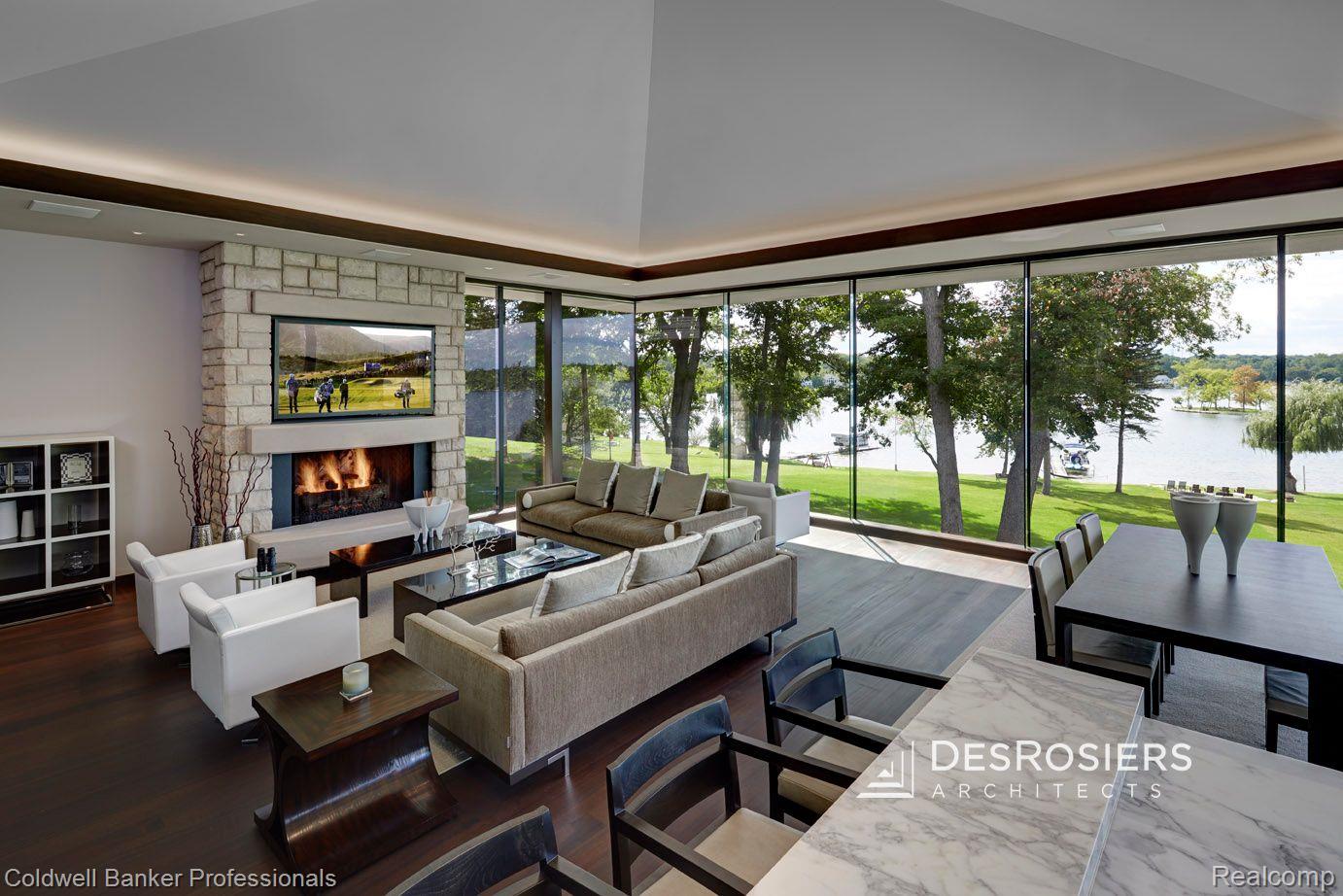 Fenton, Michigan, 48430, United States, 4 Bedrooms Bedrooms, ,5 BathroomsBathrooms,Residential,For Sale,1804653