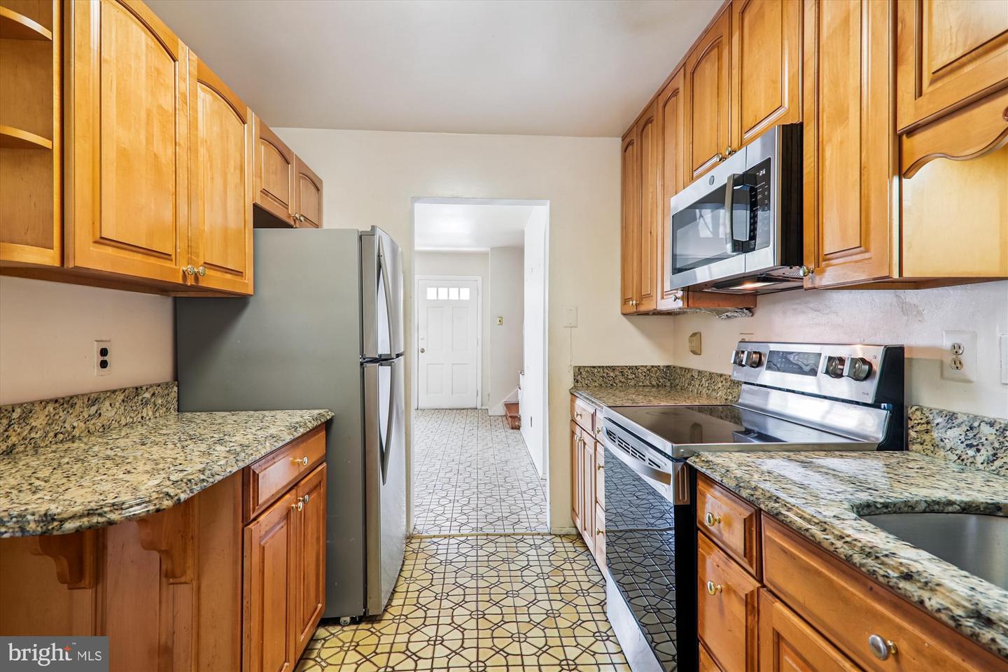 Silver Spring, Maryland, 20903, United States, 4 Bedrooms Bedrooms, ,2 BathroomsBathrooms,Residential,For Sale,1919736