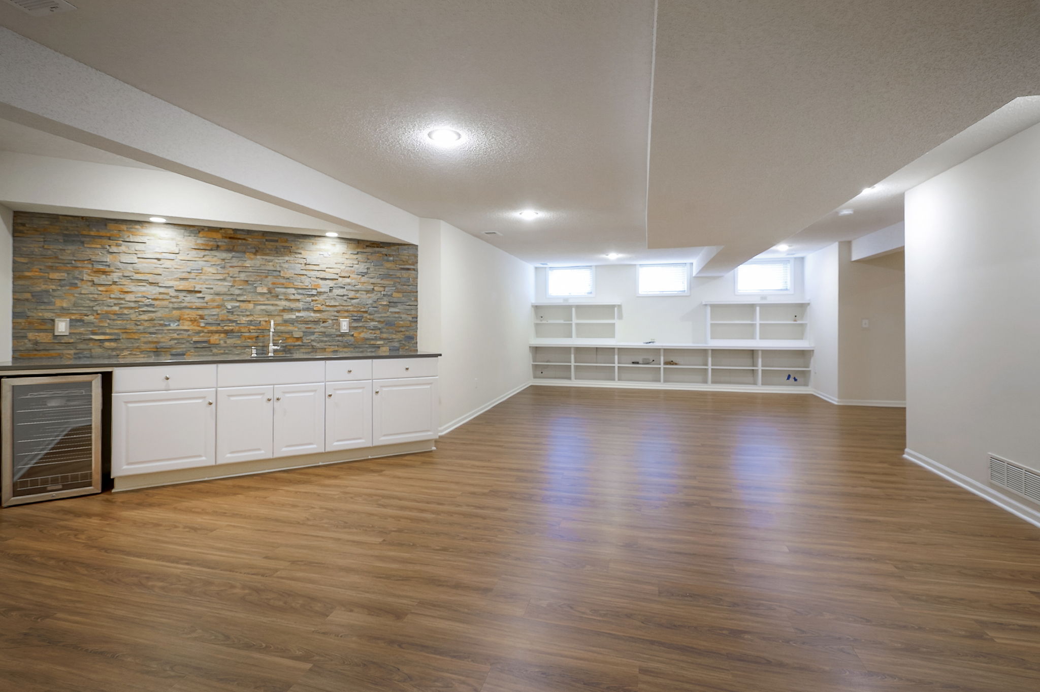  15223 Woodson Lane, Overland Park, KS 66223 - 物件實景