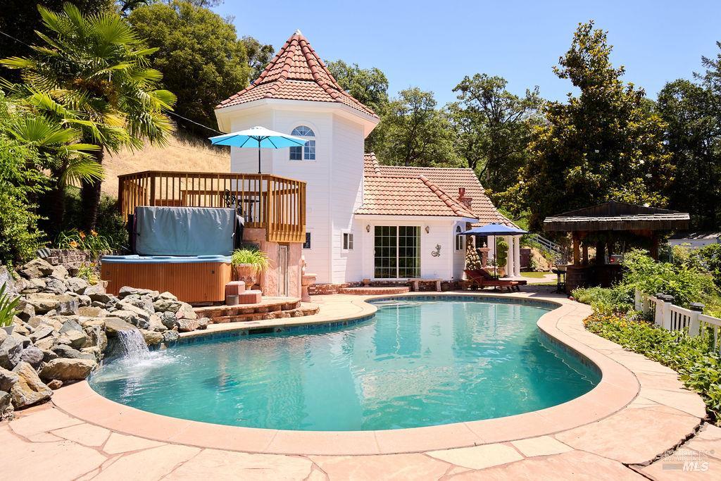 Redwood Valley, California, 95470-8010, United States, 3 Bedrooms Bedrooms, ,2 BathroomsBathrooms,Residential,For Sale,1984443