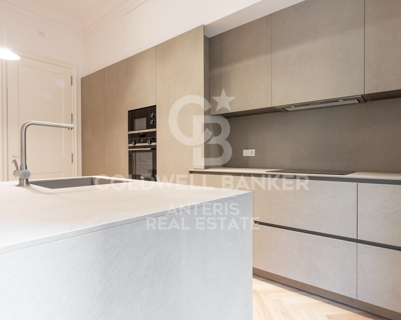 Barcelona, Barcelona, Ciutat Vella, El G?tic Barce, Barcelona, Catalonia, ES, 1 Bedroom Bedrooms, ,1 BathroomBathrooms,Residential,For Sale,Barcelona, Barcelona, Ciutat Vella, El G?tic Barce,1448570