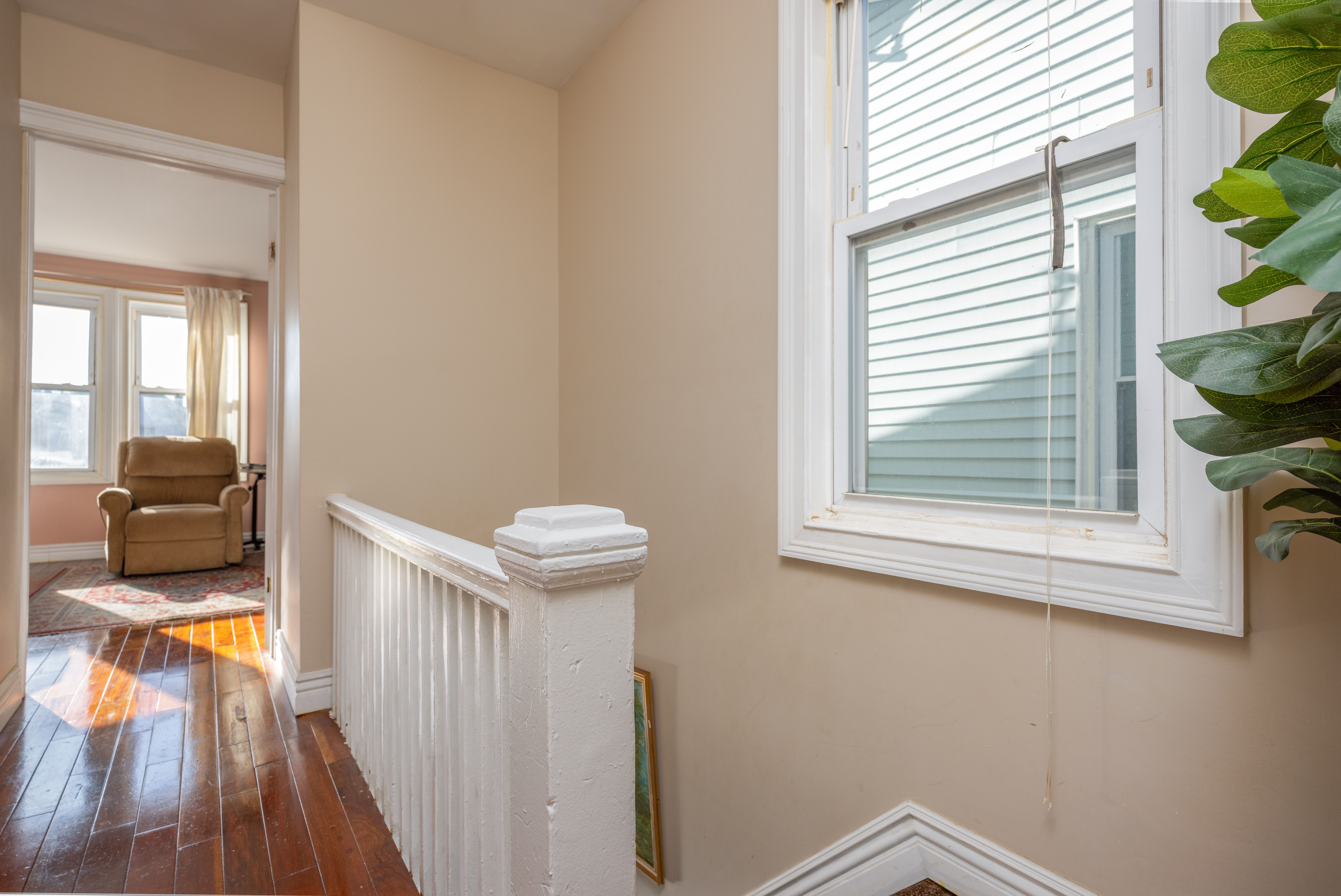  4418 Bruner Avenue - 物件實景