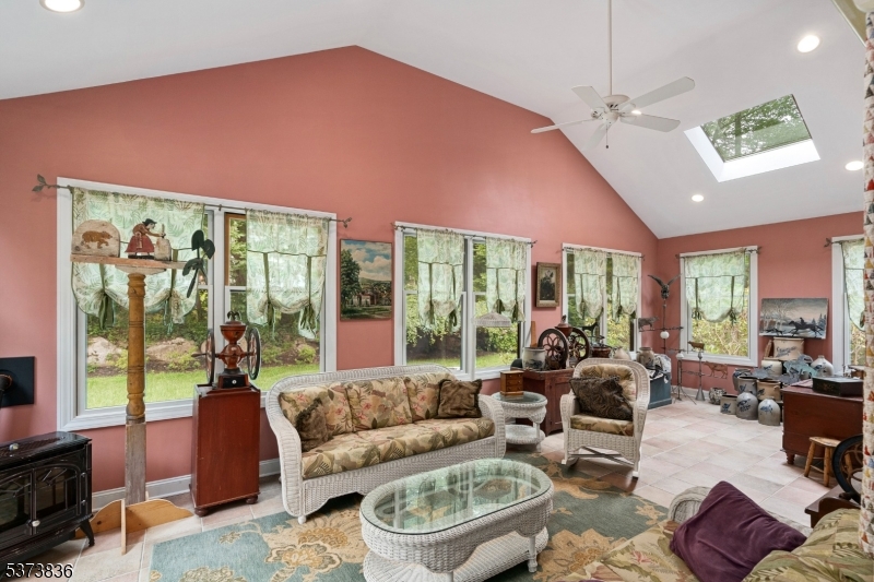 Hardyston Township, New Jersey, 07460, United States, 4 Bedrooms Bedrooms, ,4 BathroomsBathrooms,Residential,For Sale,1900804