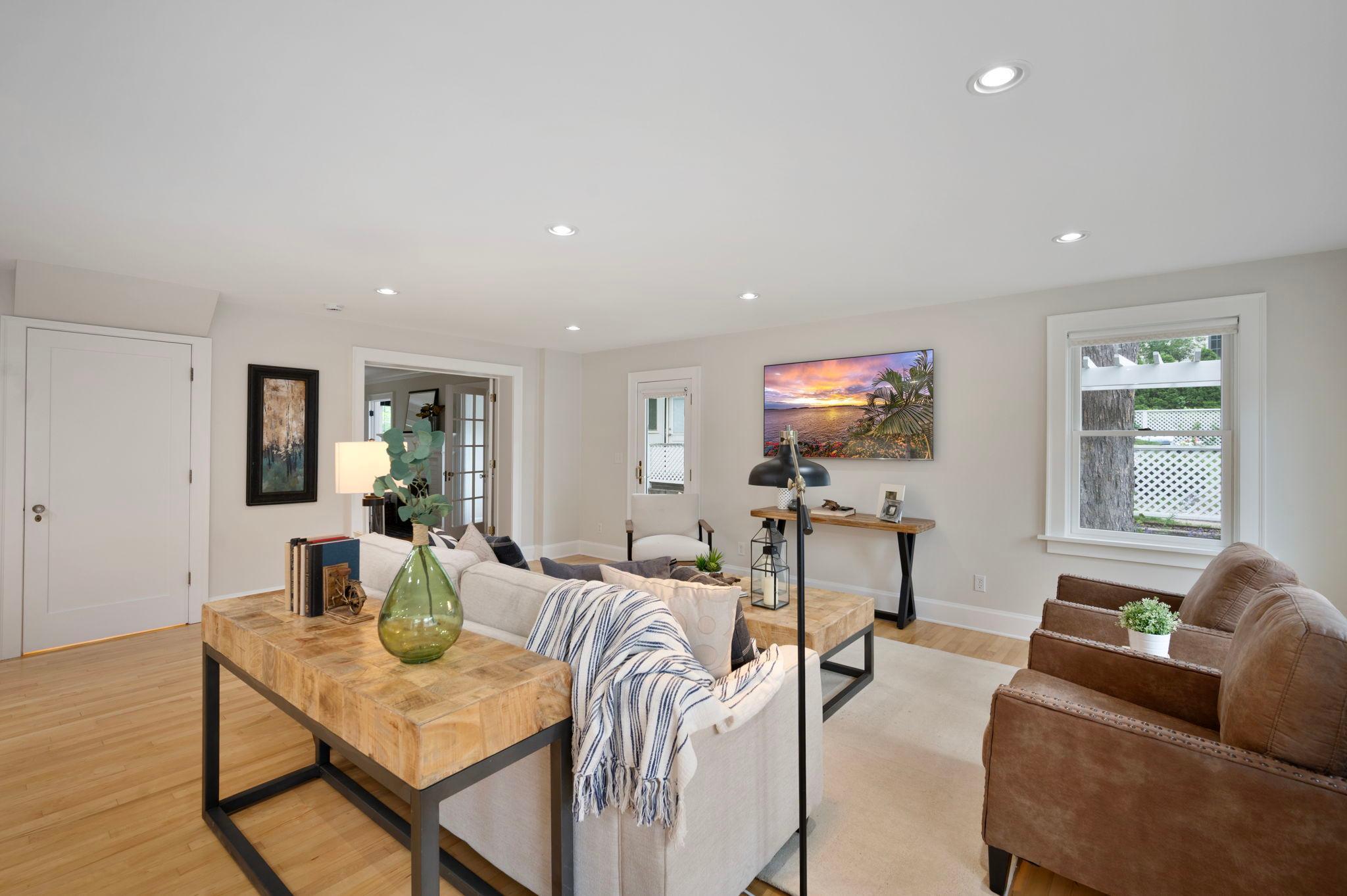 Saint Paul, Minnesota, 55105, United States, 4 Bedrooms Bedrooms, ,2 BathroomsBathrooms,Residential,For Sale,1919554