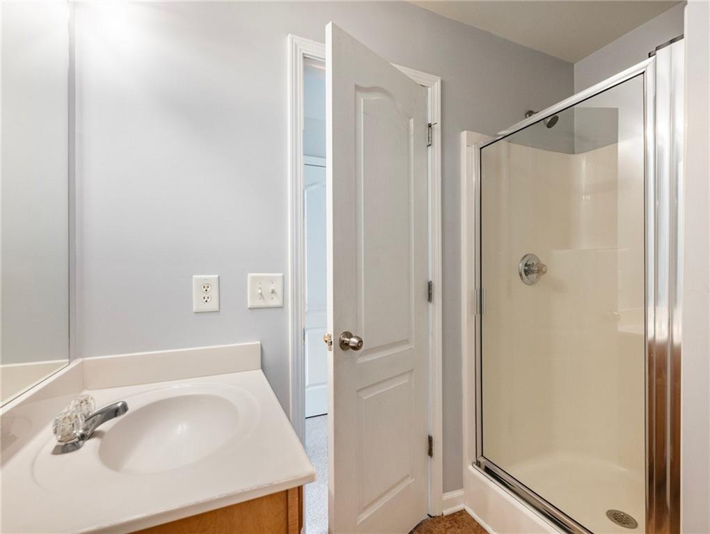 Flowery Branch, Georgia, 30542, United States, 4 Bedrooms Bedrooms, ,5 BathroomsBathrooms,Residential,For Sale,1840900