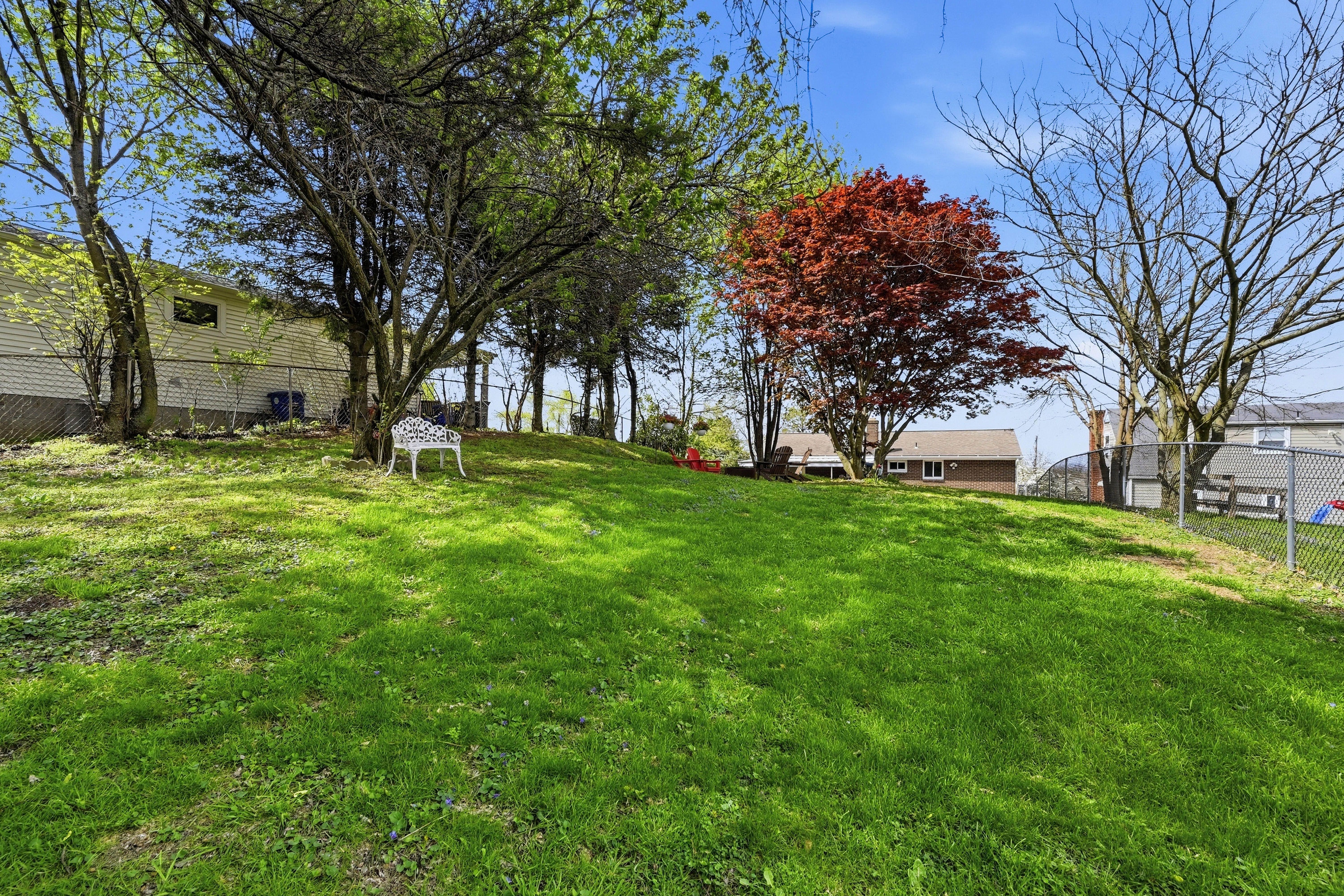  27 Flora Road, Pittsburgh, PA 15227 - 物件實景