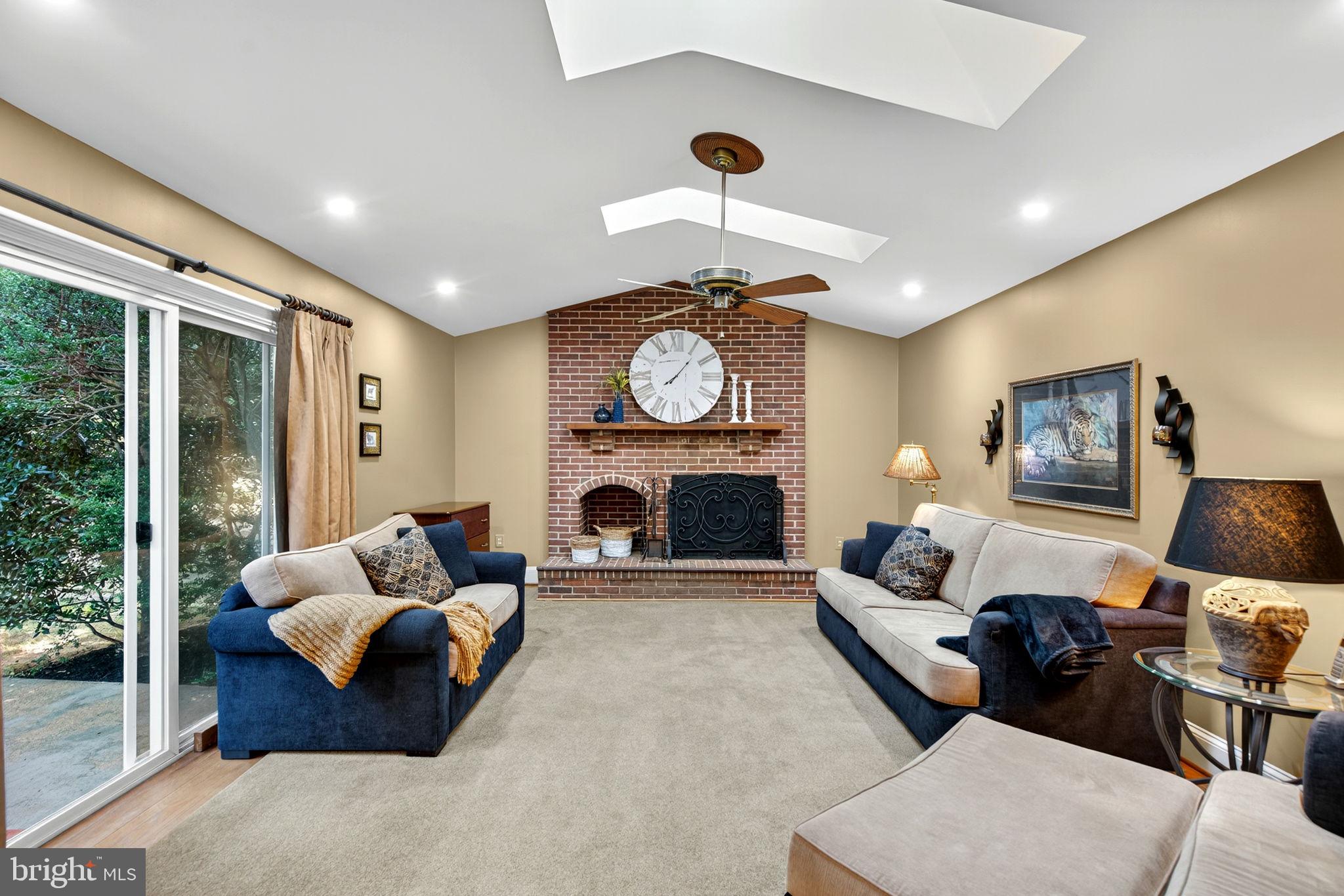 Warrenton, Virginia, 20187, United States, 4 Bedrooms Bedrooms, ,4 BathroomsBathrooms,Residential,For Sale,1976387