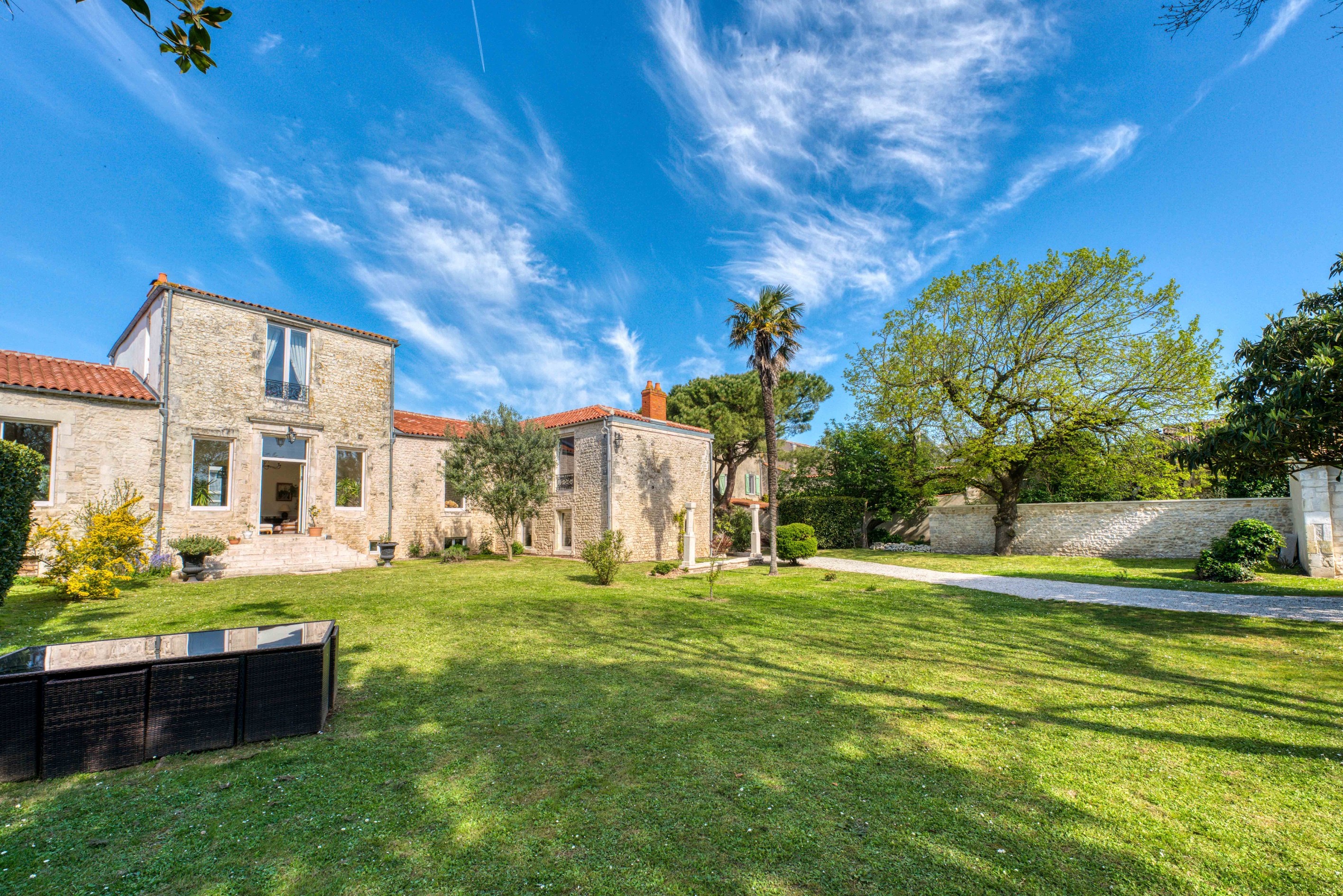  Elegant Character Property near La Rochelle and Île de Ré - 物件實景