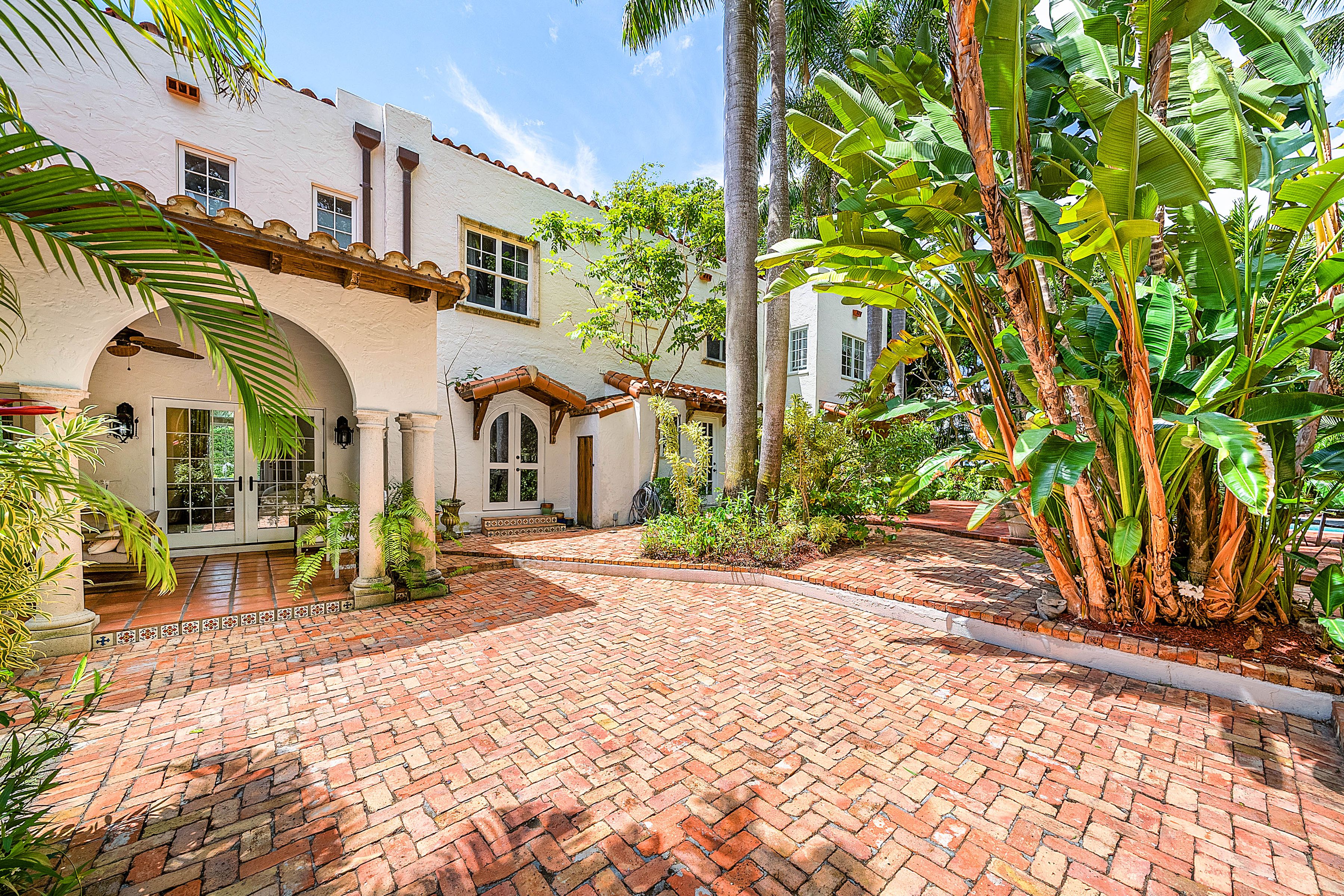  255 Cordova Road - 物件實景