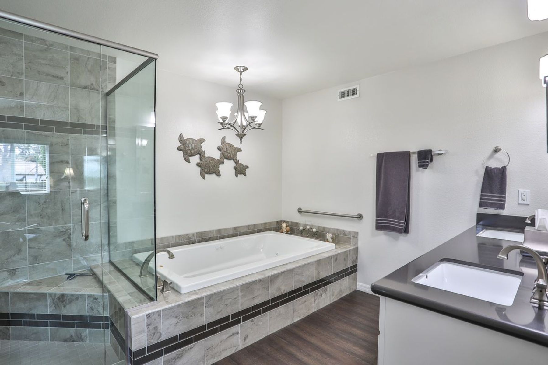  1053 Saint Andrews Drive, Upland, CA 91784 - 物件實景