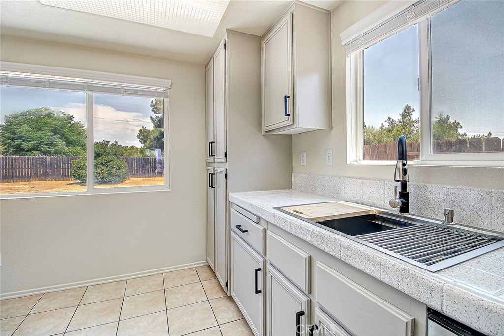 19364 Summerwind Trail, Perris, California, 92570, United States, 4 Bedrooms Bedrooms, ,2 BathroomsBathrooms,Residential,For Sale,19364 Summerwind Trail,1618757