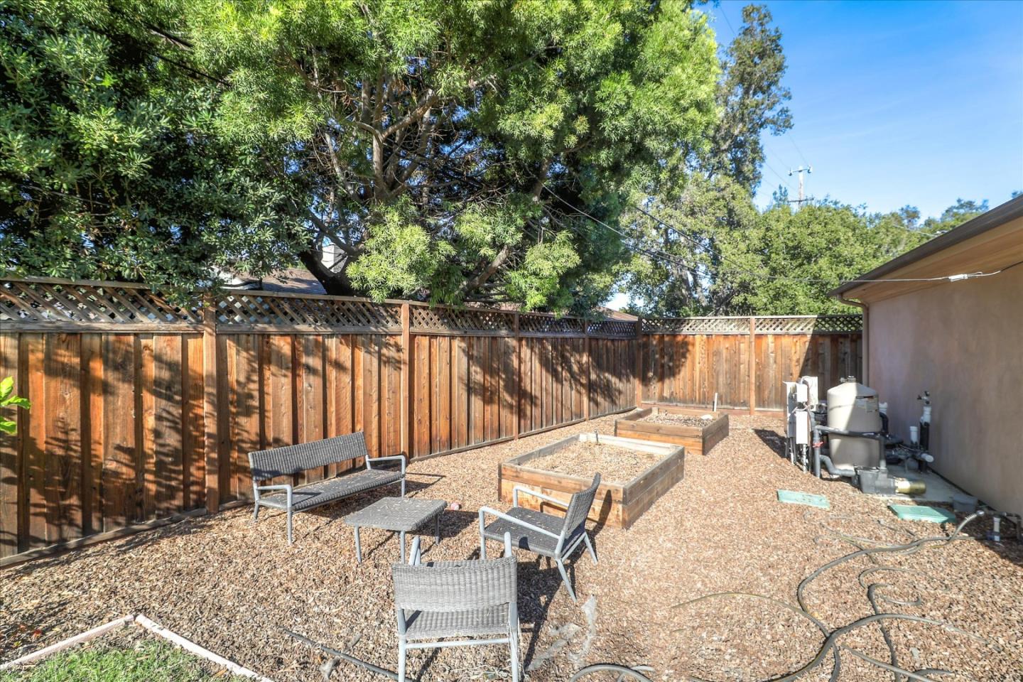 San Jose, California, 95126, United States, 4 Bedrooms Bedrooms, ,6 BathroomsBathrooms,Residential,For Sale,1987802