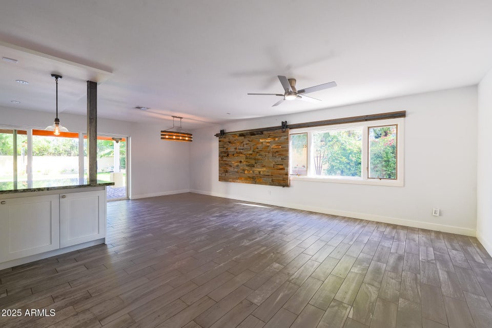 Phoenix, Arizona, 85018, United States, 4 Bedrooms Bedrooms, ,Residential,For Sale,2001186